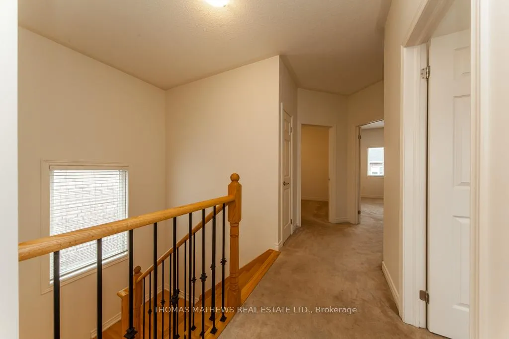 Photo 7 of 27 Vezna Crescent, Brampton, Credit Valley — HOMEH