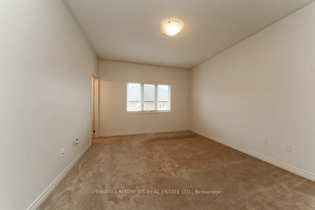 Photo 8 of 27 Vezna Crescent, Brampton, Credit Valley — HOMEH