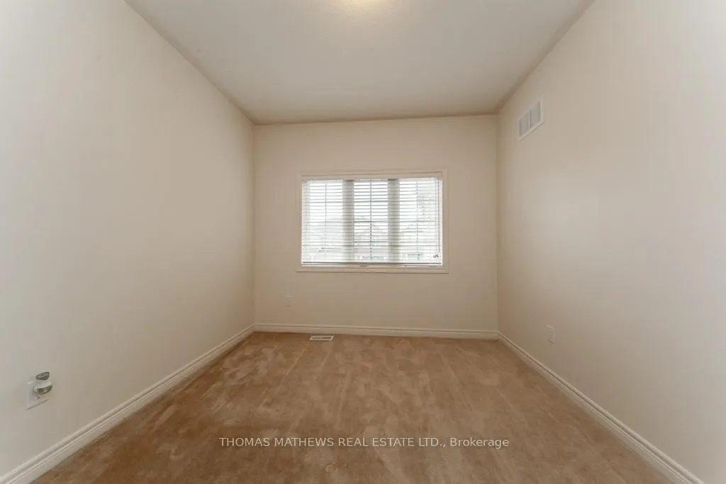 Photo 10 of 27 Vezna Crescent, Brampton, Credit Valley — HOMEH