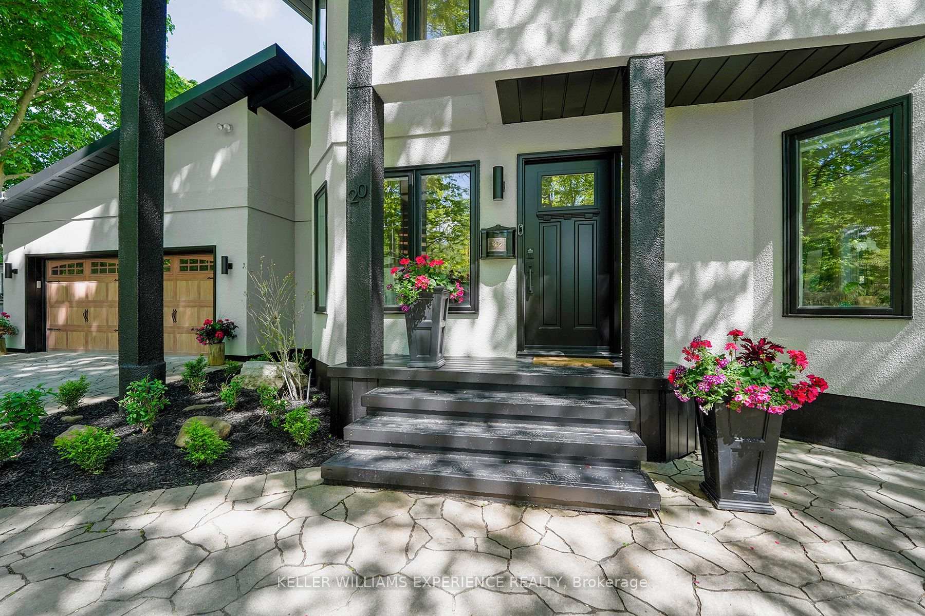 Photo 3 of 20 Highland Avenue, Barrie, Codrington — HOMEH