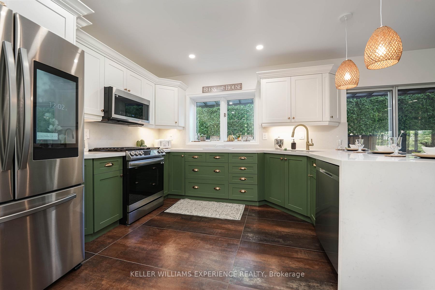 Photo 12 of 20 Highland Avenue, Barrie, Codrington — HOMEH