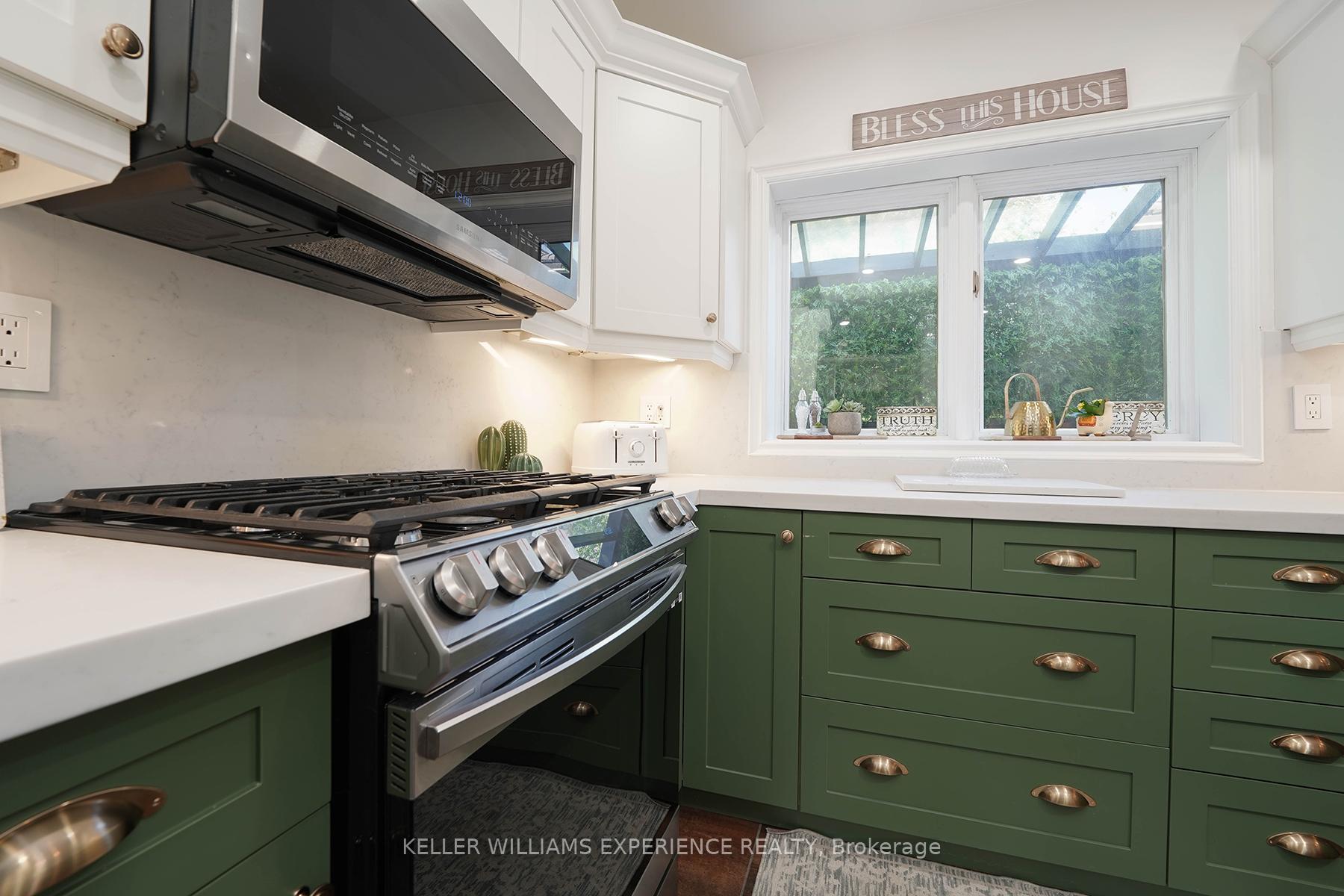 Photo 13 of 20 Highland Avenue, Barrie, Codrington — HOMEH