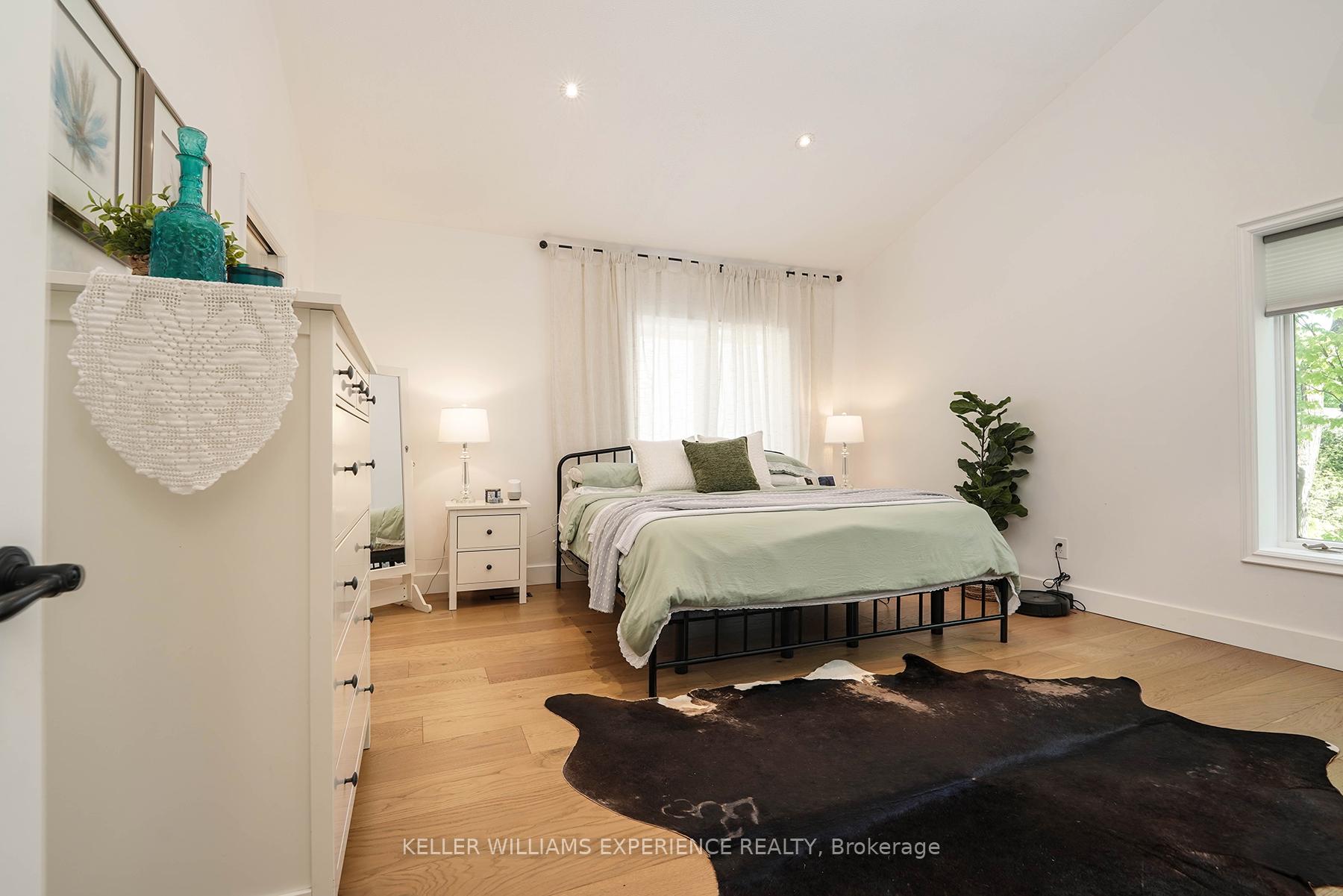 Photo 21 of 20 Highland Avenue, Barrie, Codrington — HOMEH
