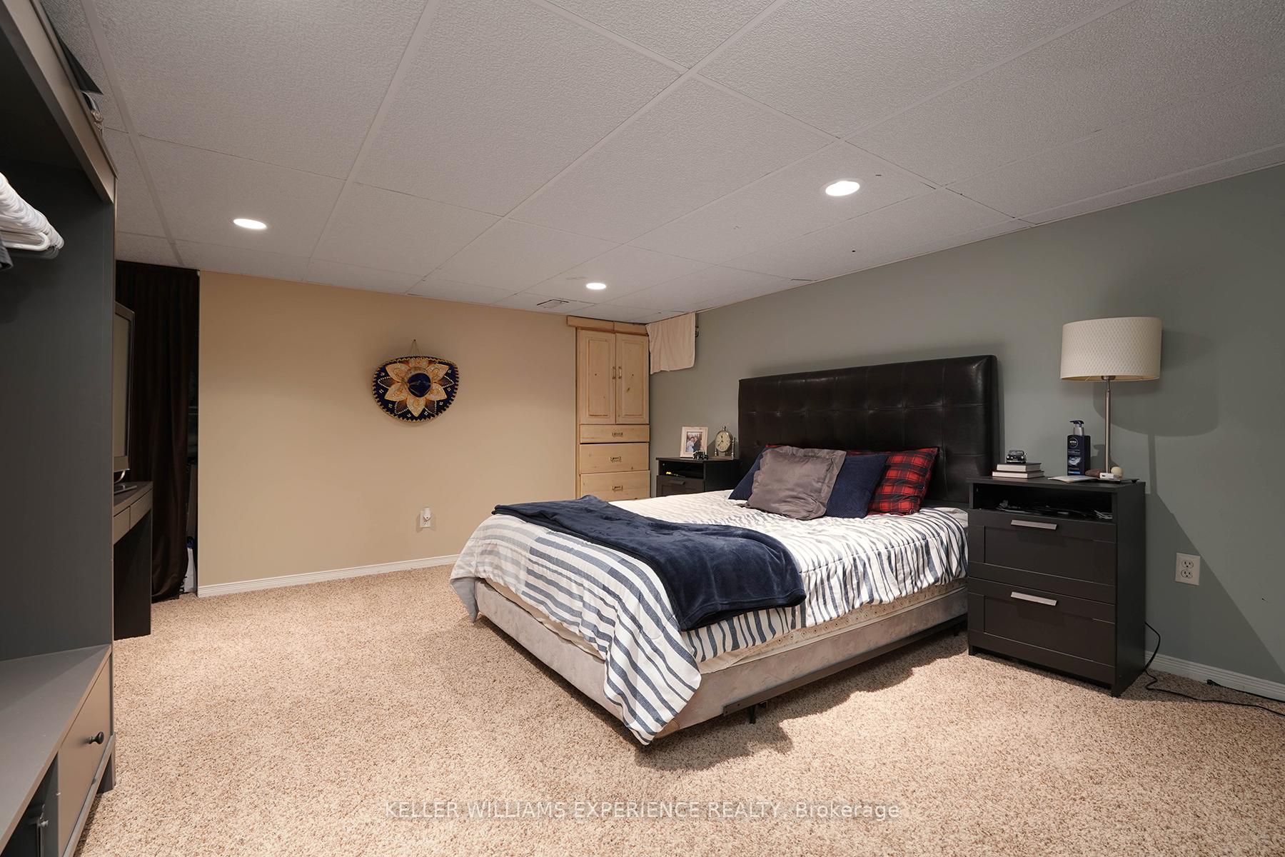 Photo 32 of 20 Highland Avenue, Barrie, Codrington — HOMEH