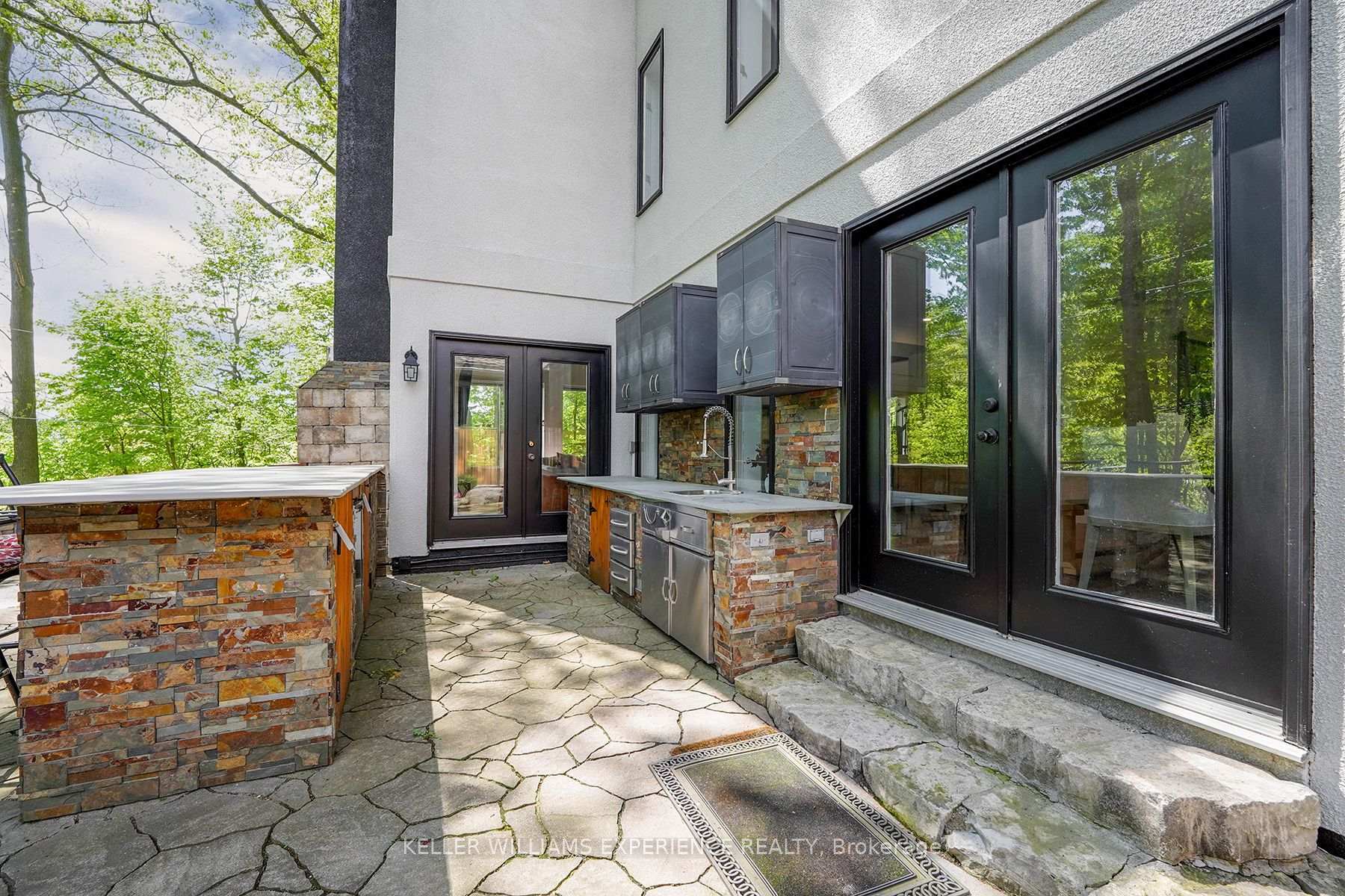 Photo 34 of 20 Highland Avenue, Barrie, Codrington — HOMEH