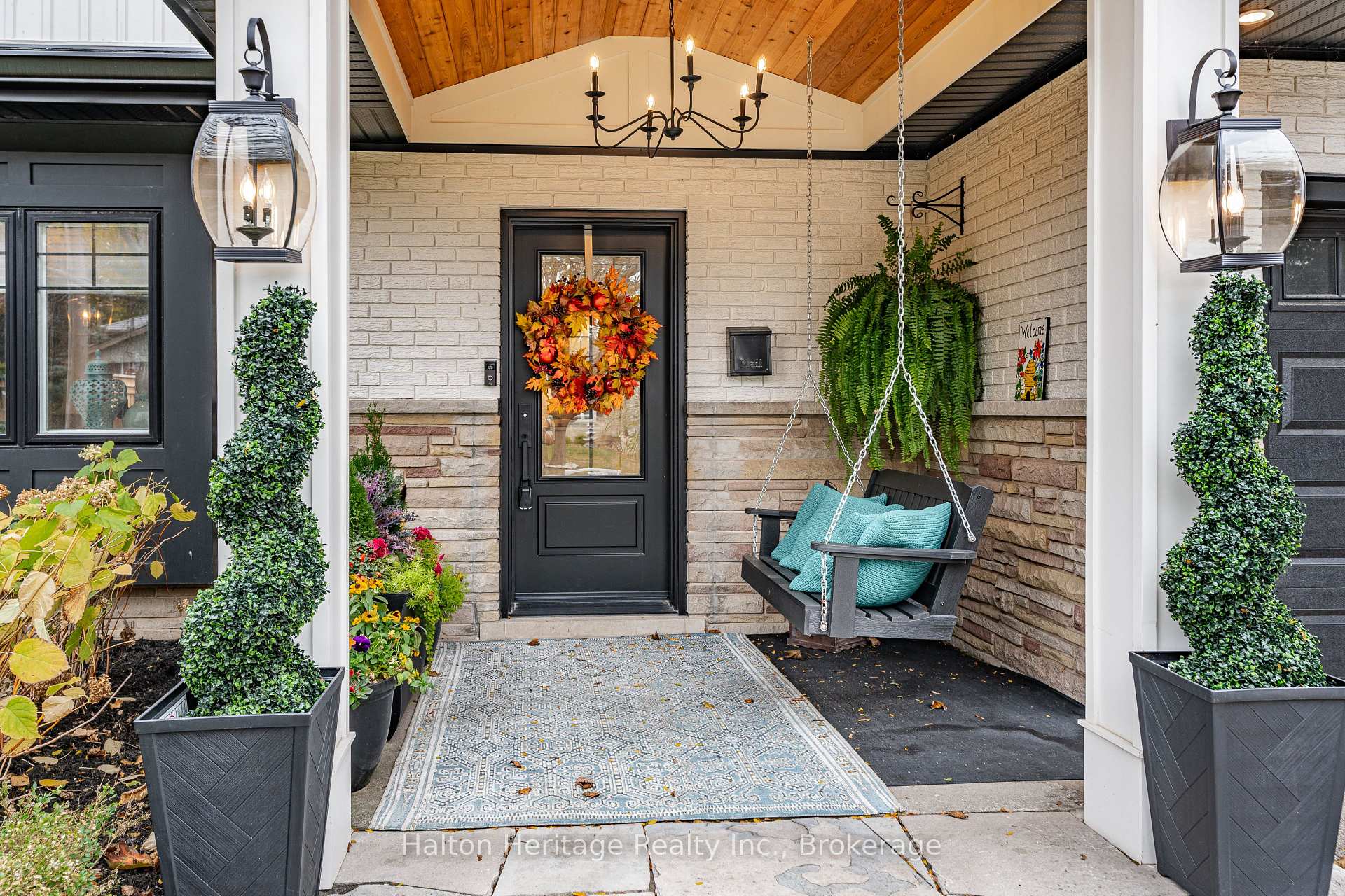 Photo 3 of 1432 Olga Drive, Burlington, Brant — HOMEH