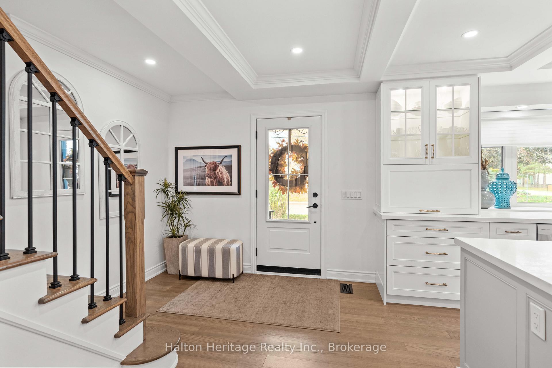 Photo 4 of 1432 Olga Drive, Burlington, Brant — HOMEH