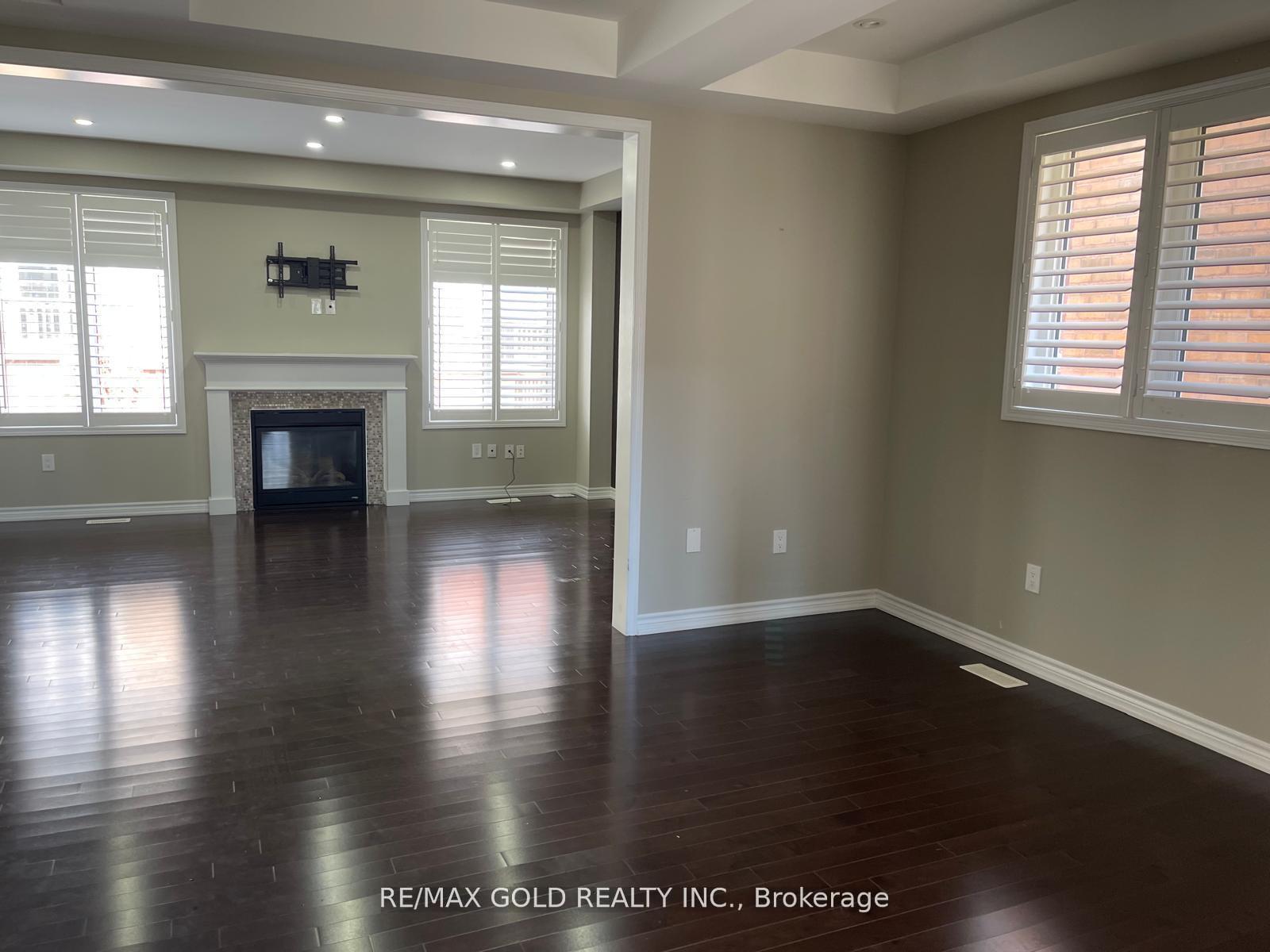 Photo 3 of Unit (Upper Portion), 100 Enford Crescent, Brampton, Northwest Brampton — HOMEH