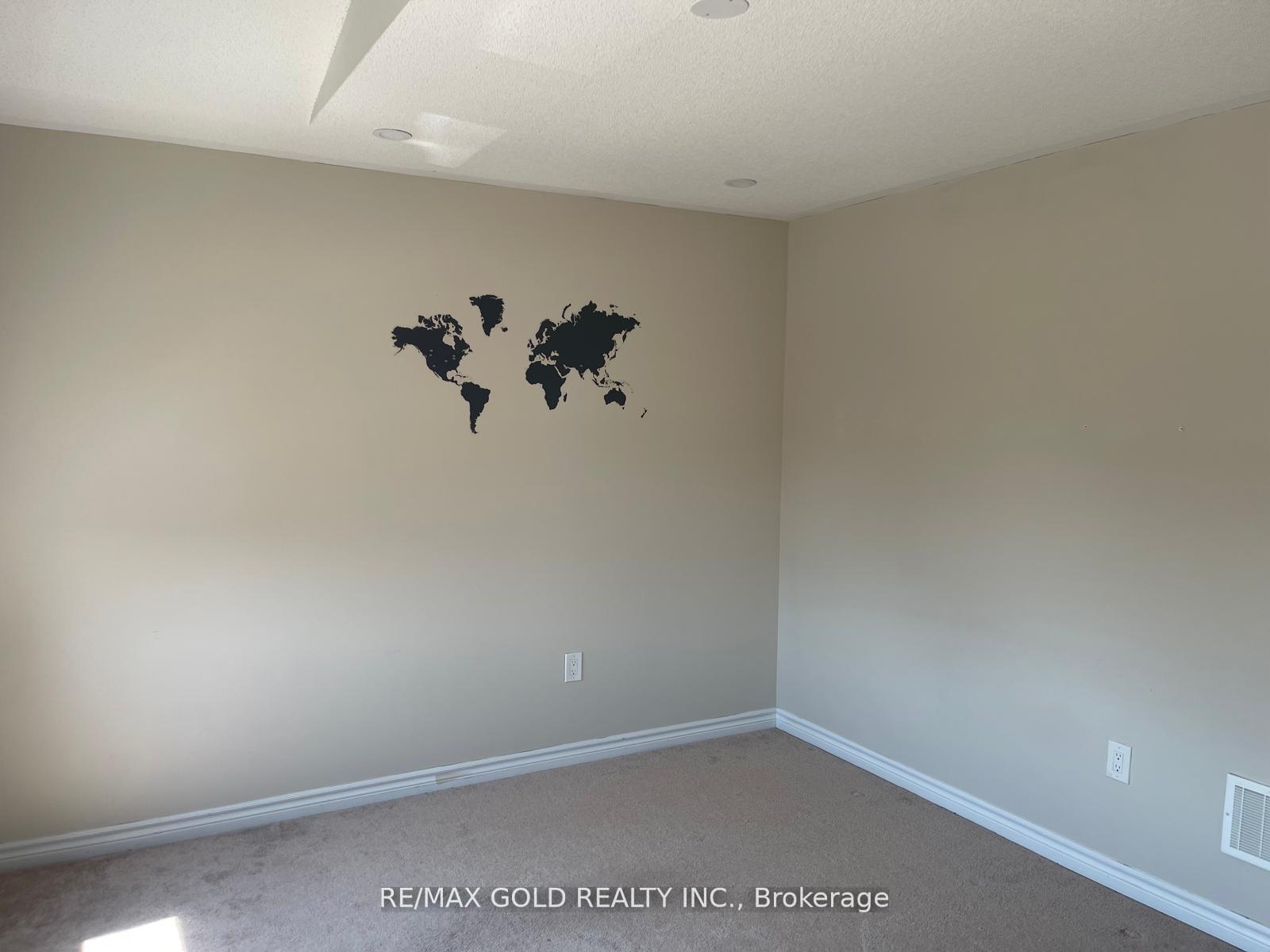 Photo 8 of Unit (Upper Portion), 100 Enford Crescent, Brampton, Northwest Brampton — HOMEH