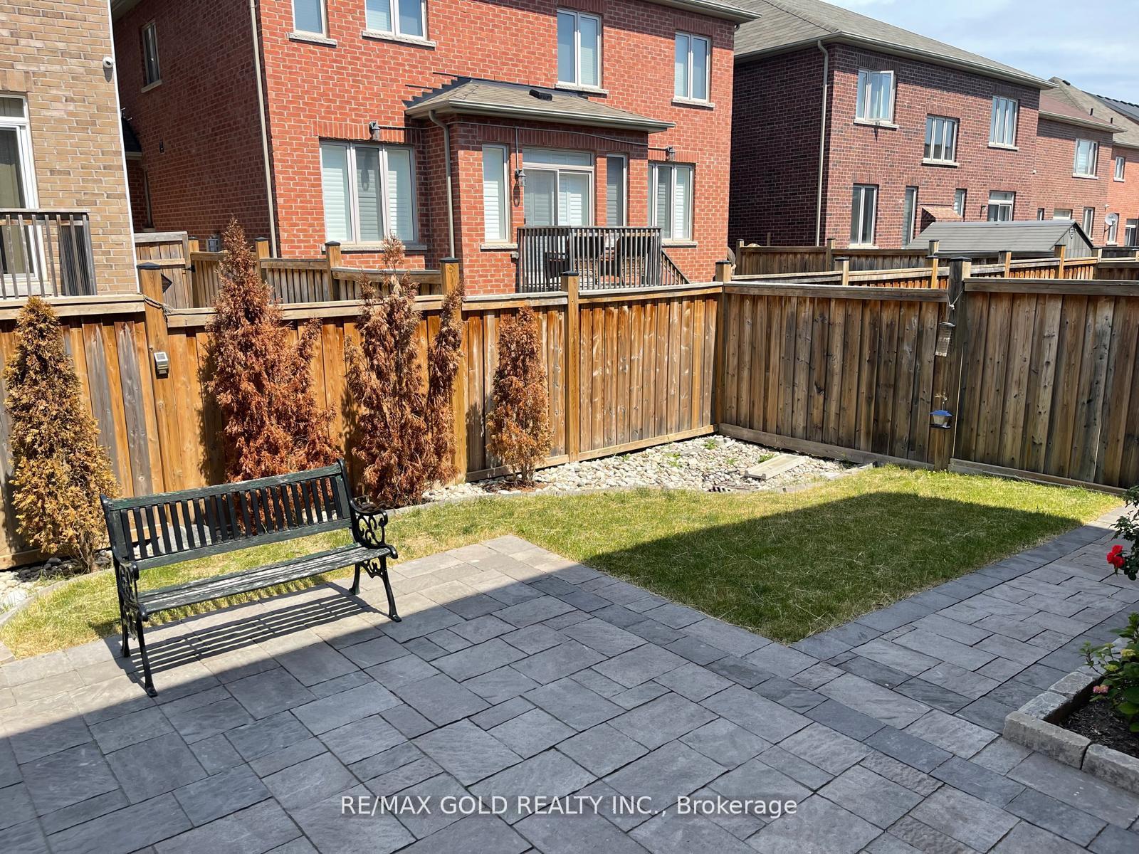 Photo 11 of Unit (Upper Portion), 100 Enford Crescent, Brampton, Northwest Brampton — HOMEH