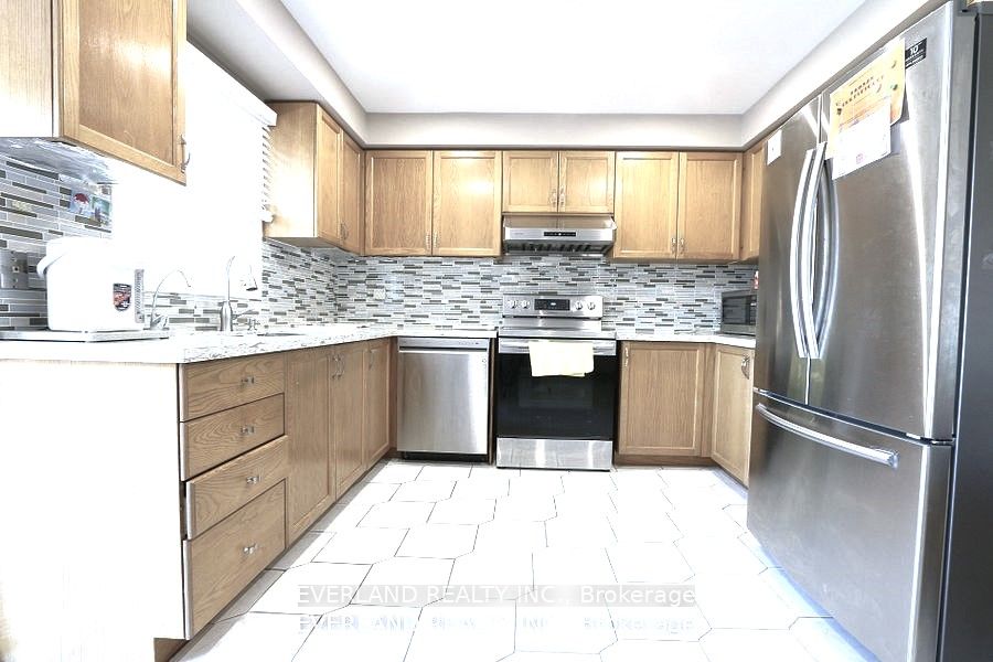 Photo 69 of 87 Kyla Crescent, Markham, Milliken Mills East — HOMEH
