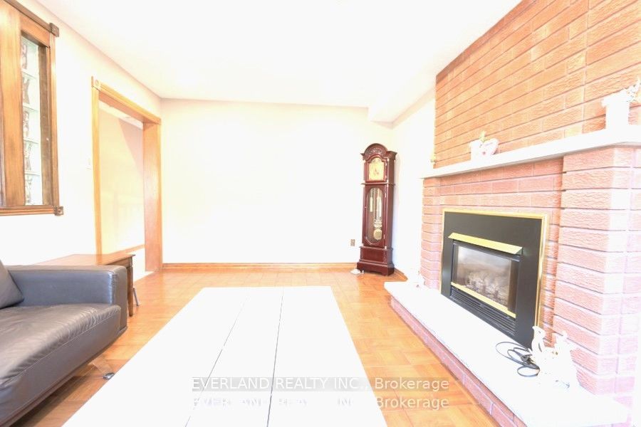 Photo 54 of 87 Kyla Crescent, Markham, Milliken Mills East — HOMEH