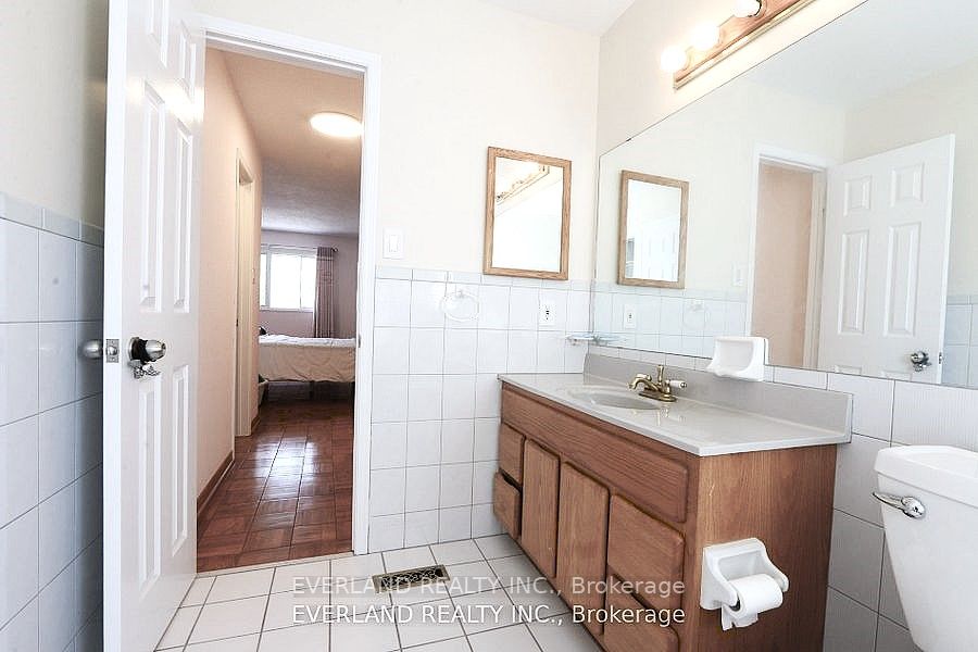 Photo 51 of 87 Kyla Crescent, Markham, Milliken Mills East — HOMEH