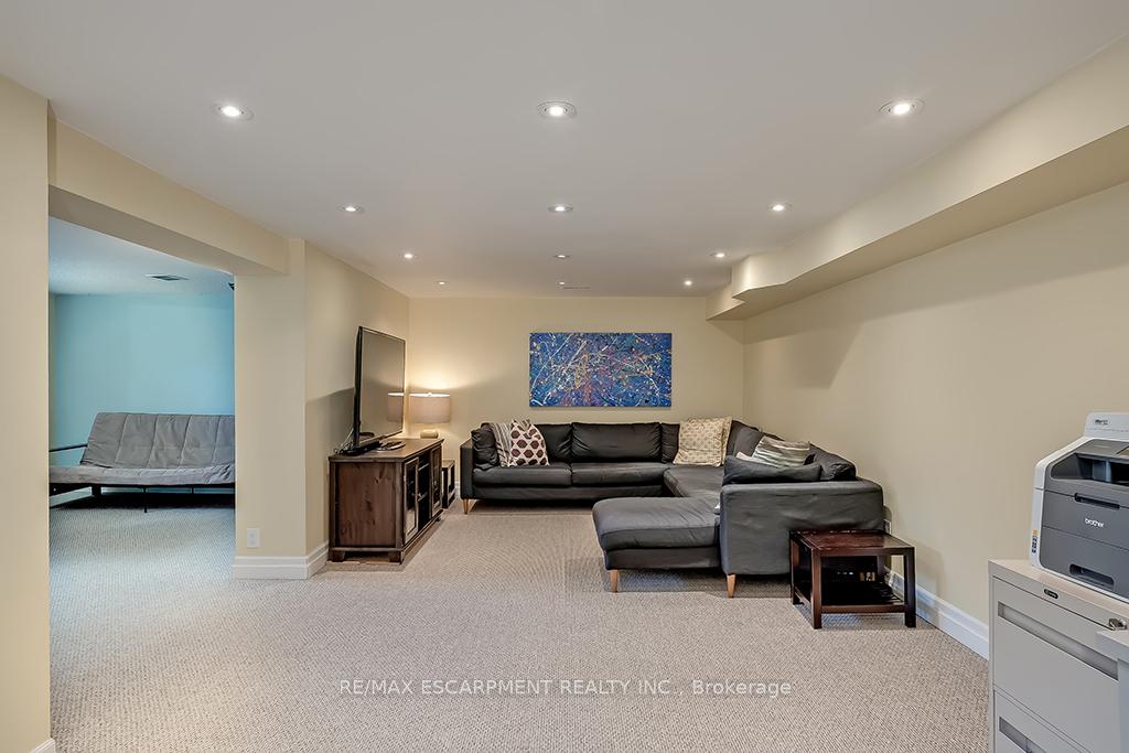 Photo 28 of 4340 Spruce Avenue, Burlington, Shoreacres — HOMEH