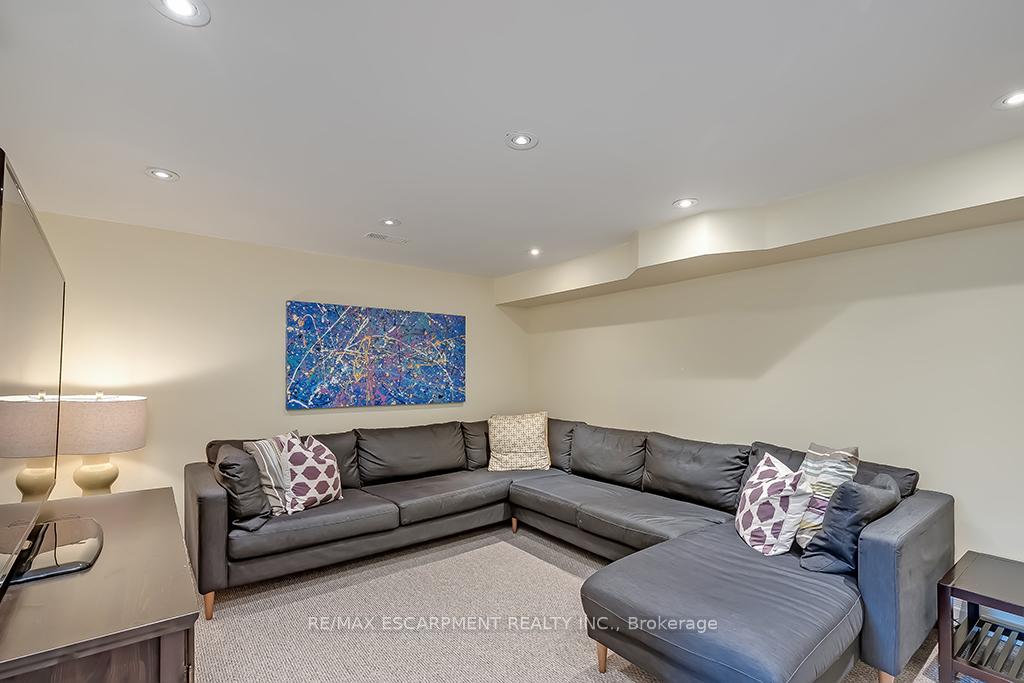 Photo 31 of 4340 Spruce Avenue, Burlington, Shoreacres — HOMEH