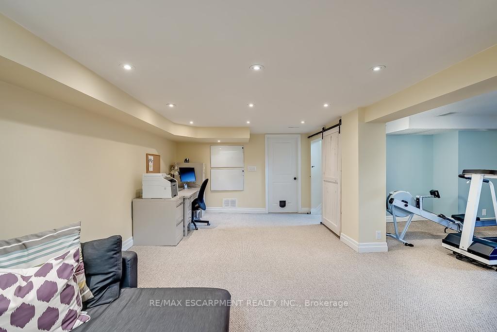 Photo 32 of 4340 Spruce Avenue, Burlington, Shoreacres — HOMEH