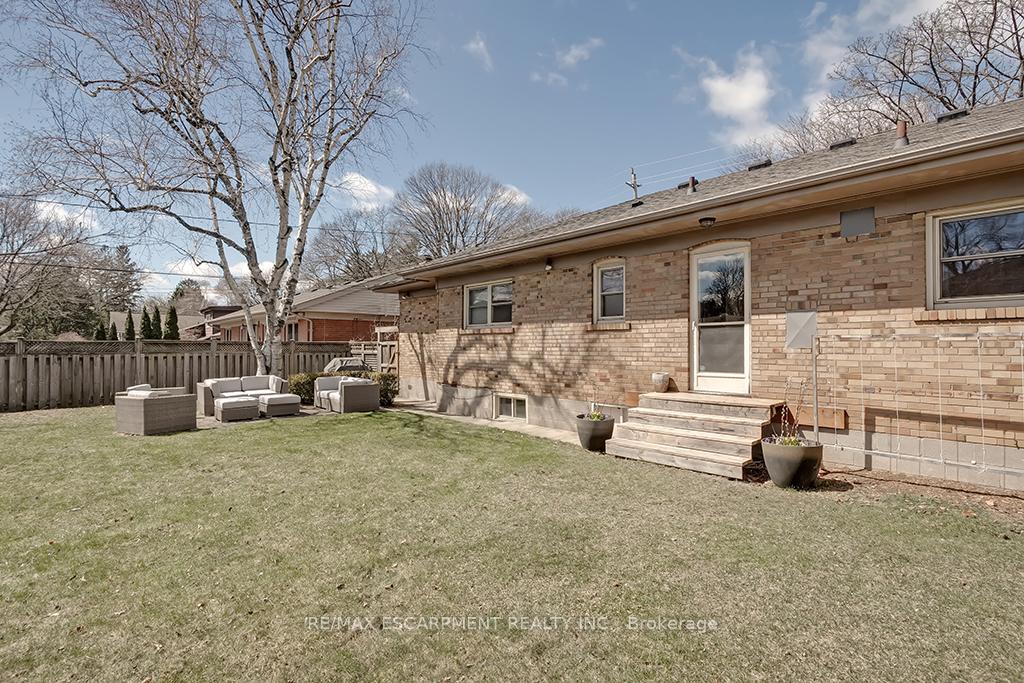 Photo 37 of 4340 Spruce Avenue, Burlington, Shoreacres — HOMEH