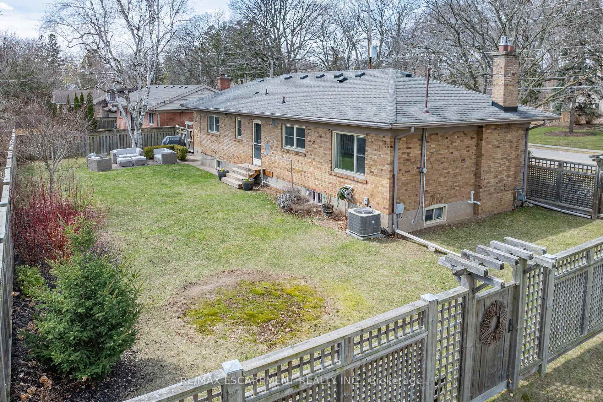 Photo 38 of 4340 Spruce Avenue, Burlington, Shoreacres — HOMEH