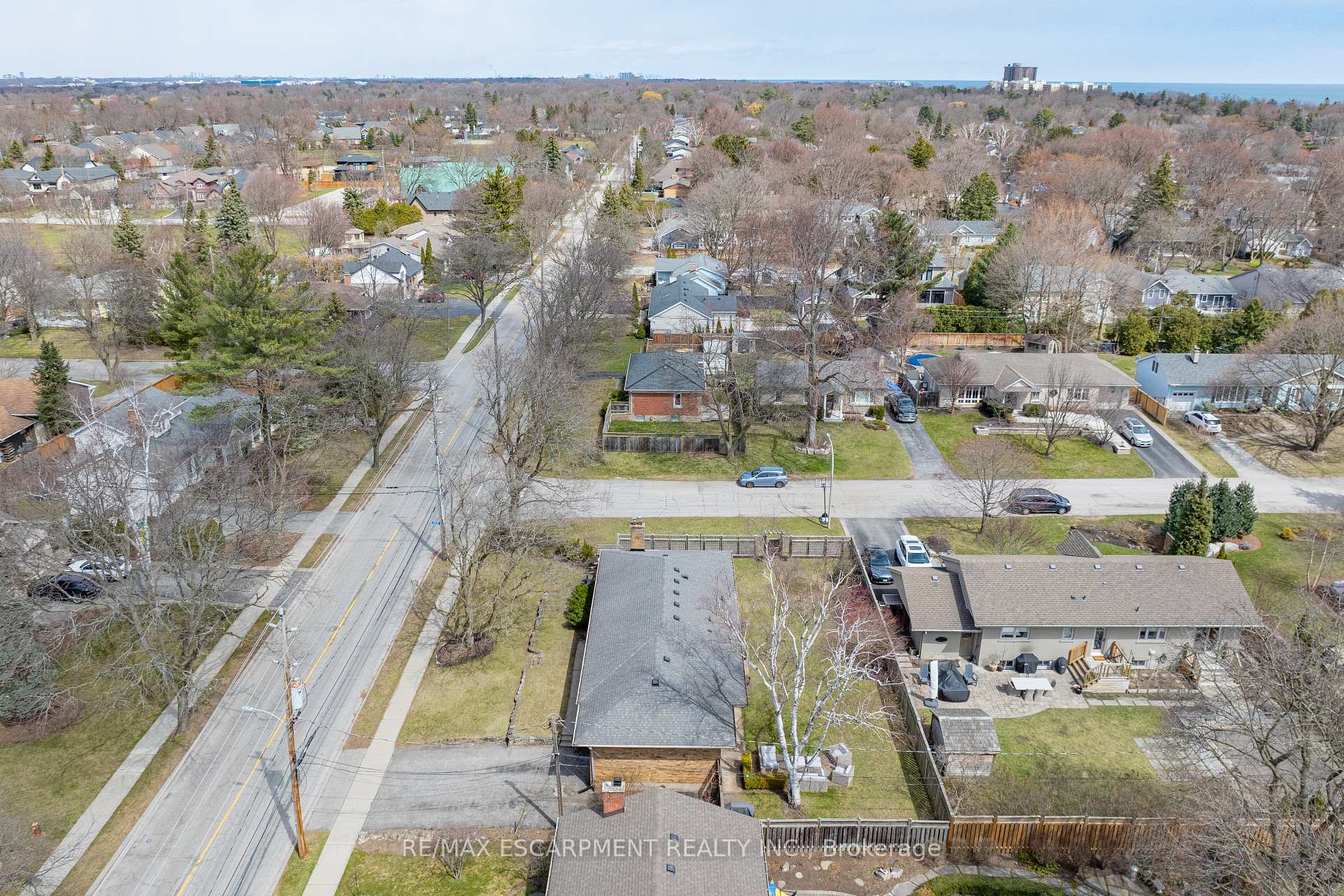 Photo 41 of 4340 Spruce Avenue, Burlington, Shoreacres — HOMEH