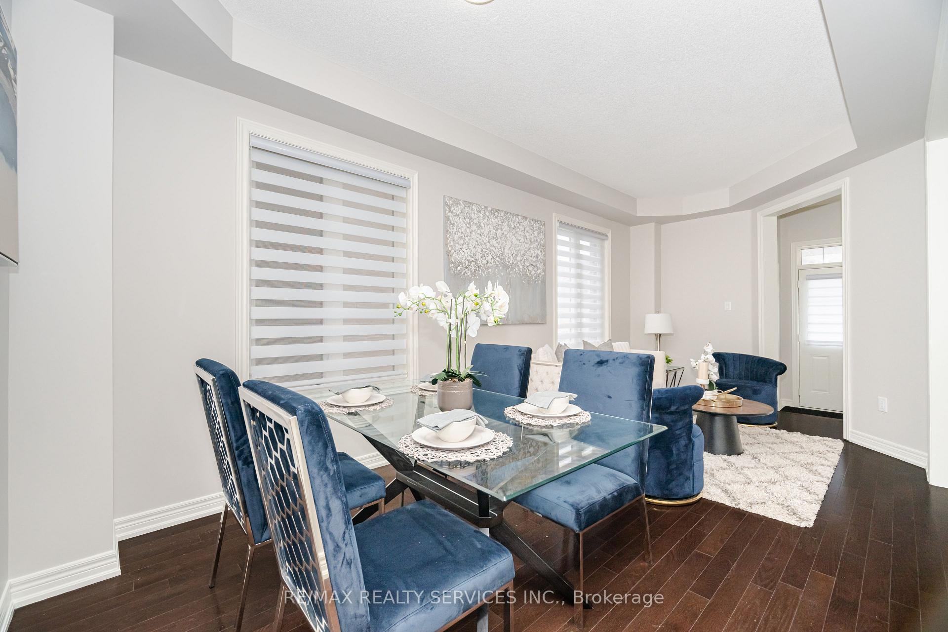 Photo 4 of 17 Goderich Drive, Brampton, Northwest Brampton — HOMEH