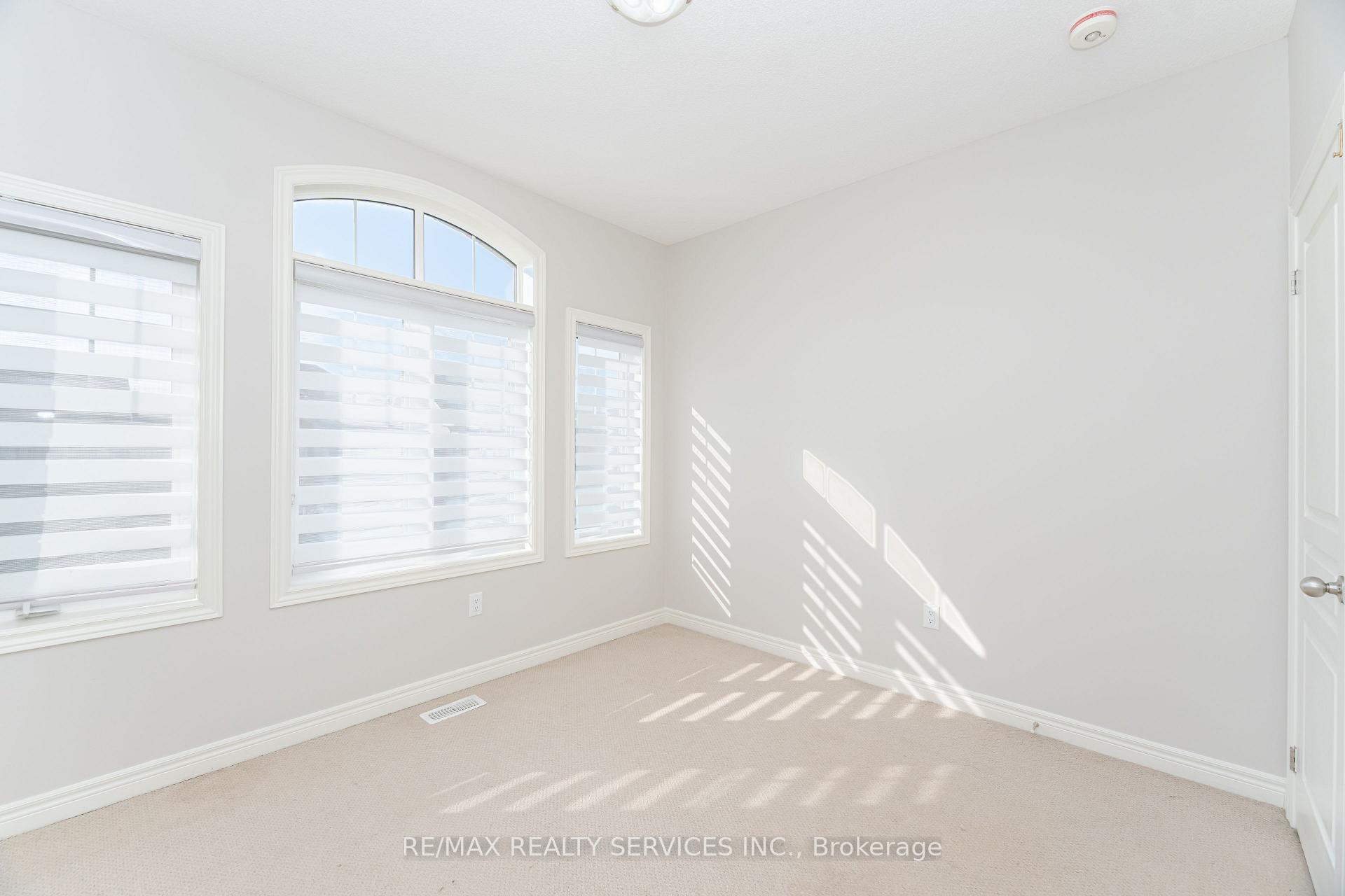 Photo 38 of 17 Goderich Drive, Brampton, Northwest Brampton — HOMEH