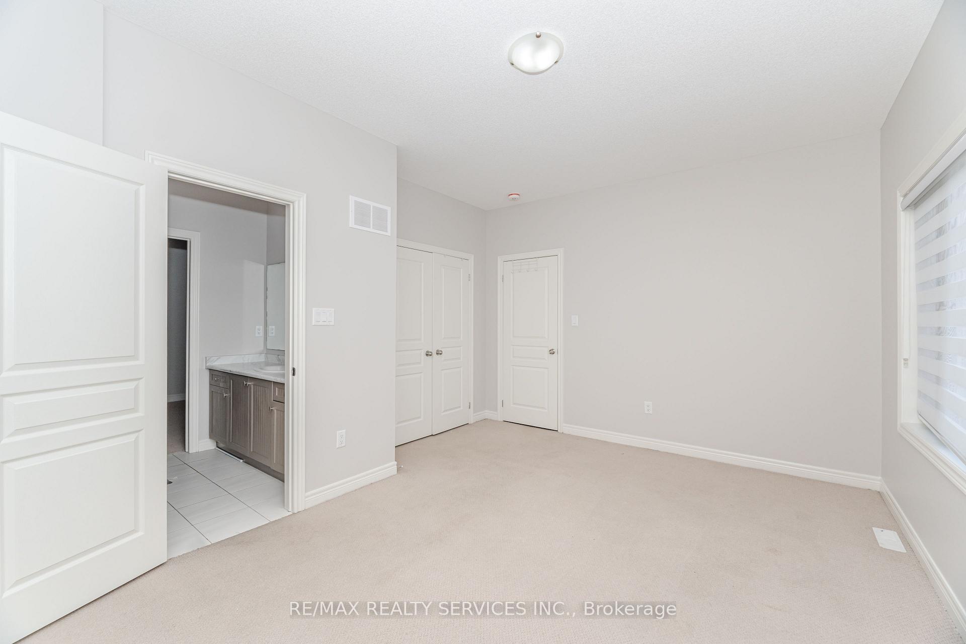 Photo 8 of 17 Goderich Drive, Brampton, Northwest Brampton — HOMEH