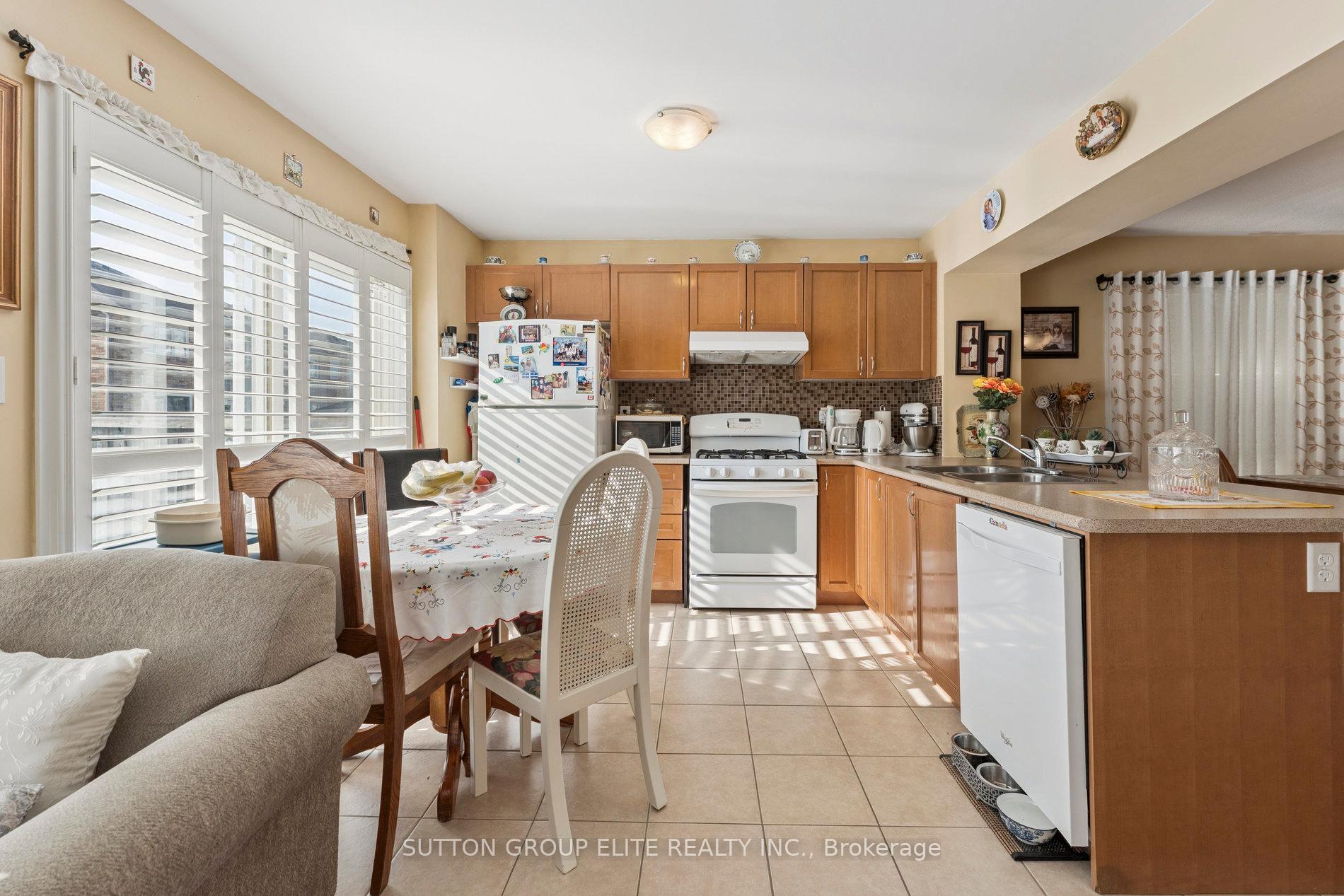 Photo 12 of 39 caliper Road, Brampton, Bram East — HOMEH