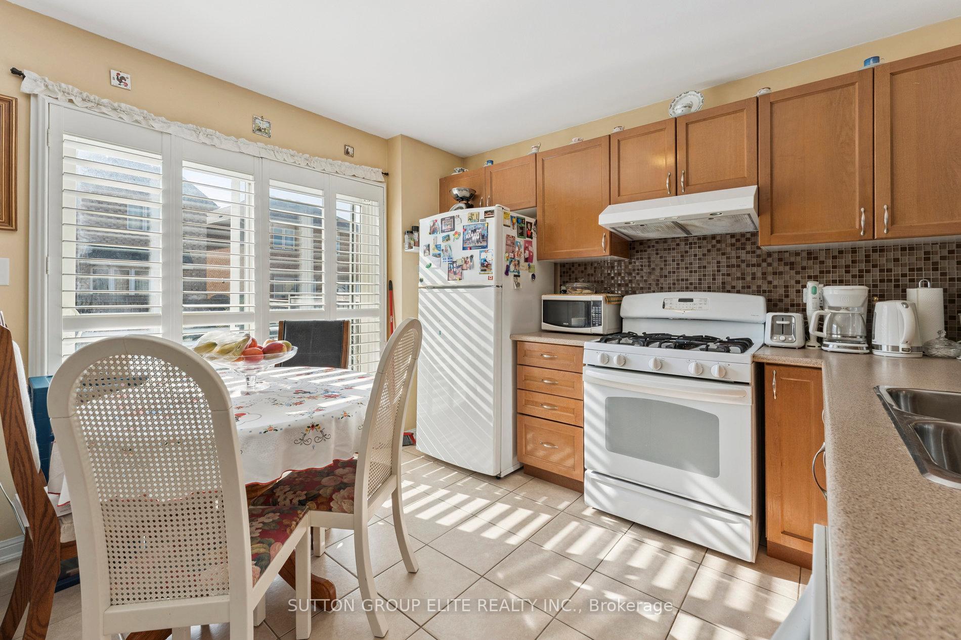 Photo 11 of 39 caliper Road, Brampton, Bram East — HOMEH
