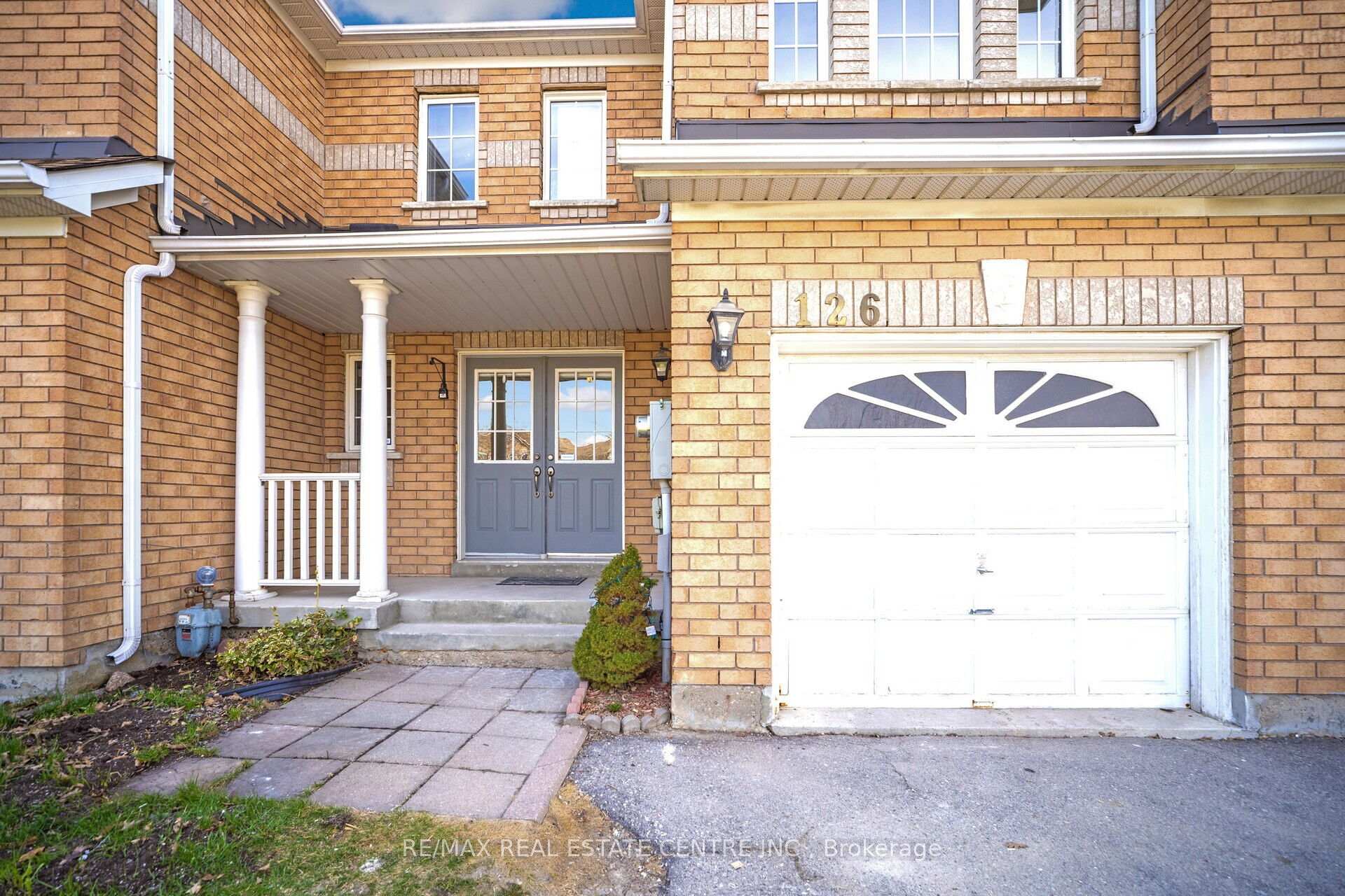 Photo 1 of 126 Sandyshores Drive, Brampton, Sandringham-Wellington — HOMEH