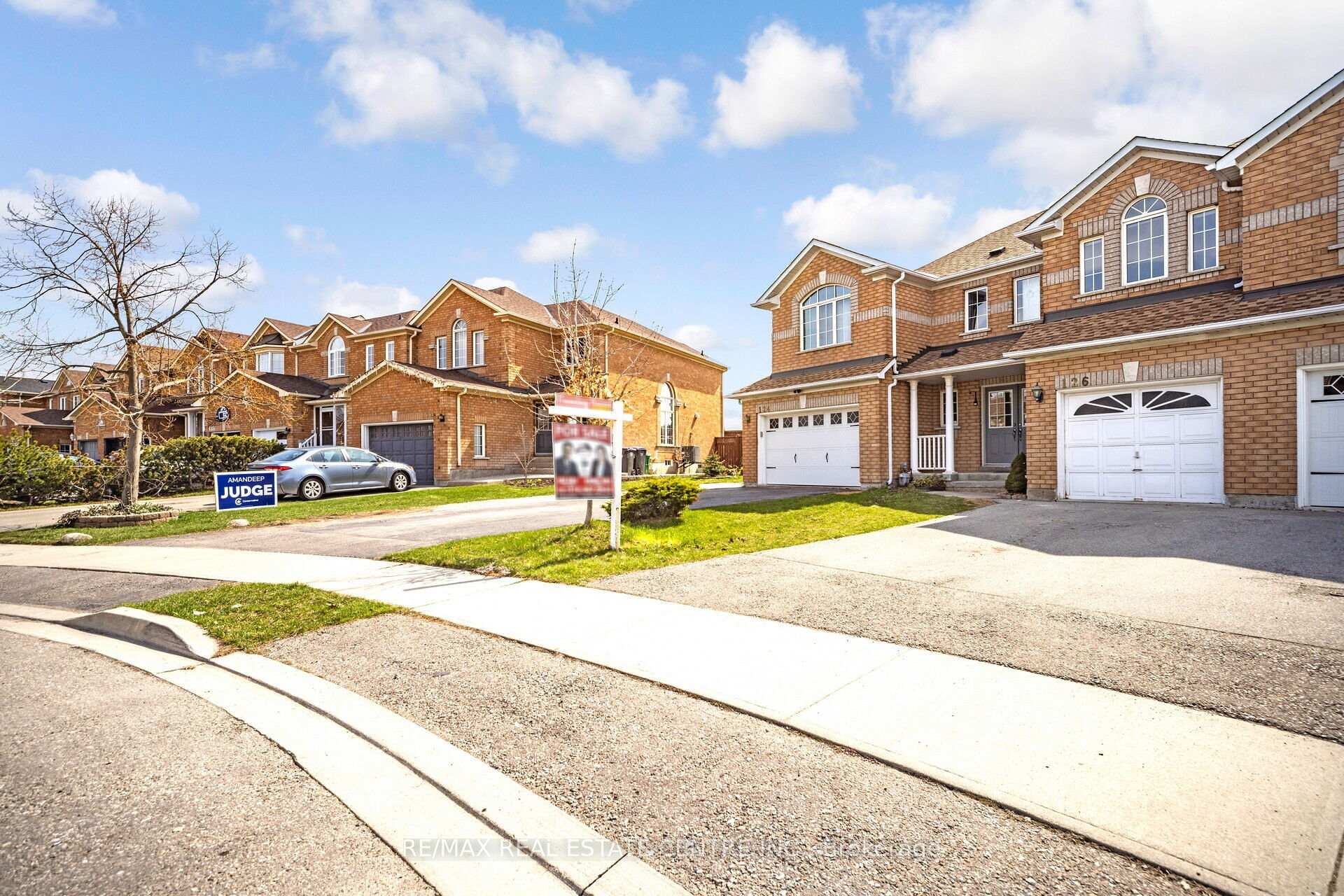 Photo 6 of 126 Sandyshores Drive, Brampton, Sandringham-Wellington — HOMEH