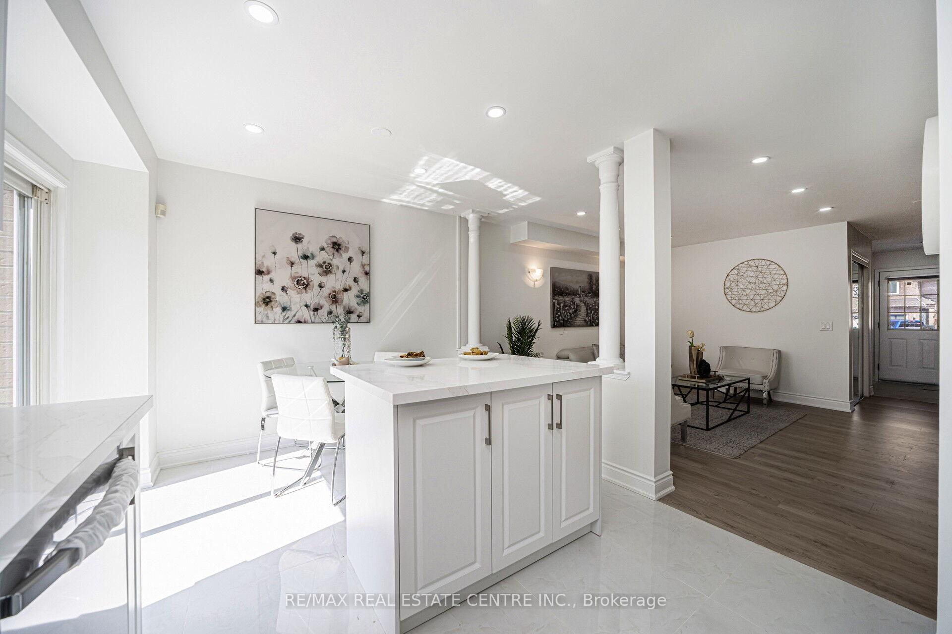 Photo 39 of 126 Sandyshores Drive, Brampton, Sandringham-Wellington — HOMEH