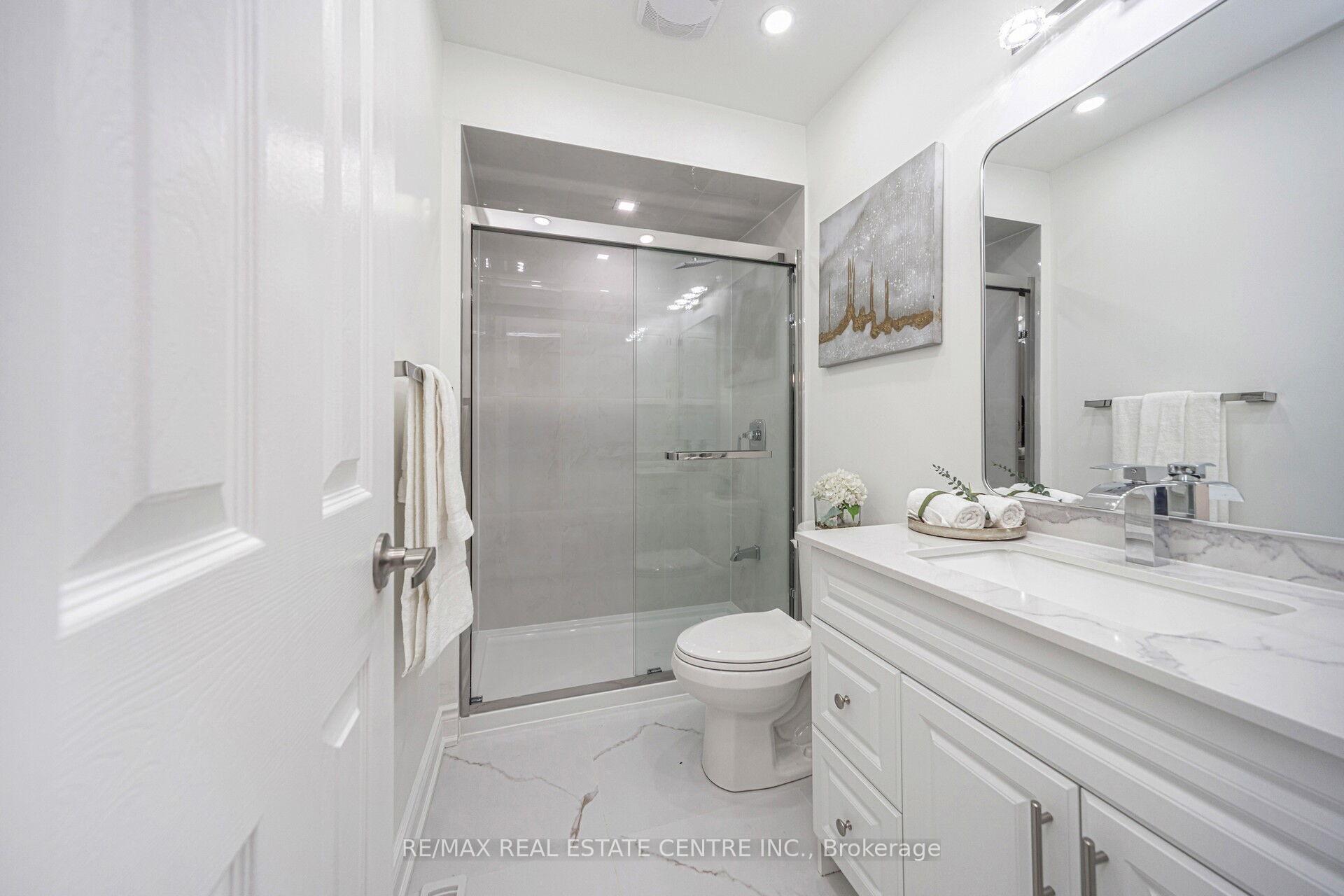 Photo 28 of 126 Sandyshores Drive, Brampton, Sandringham-Wellington — HOMEH