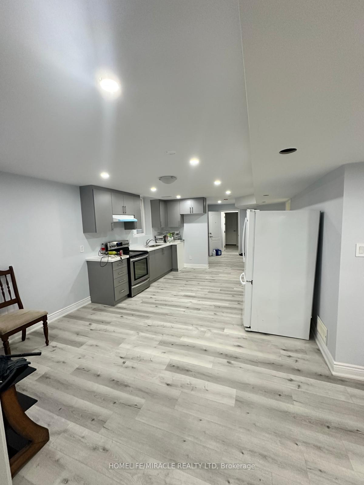Photo 2 of 49 Ballyhaise Crescent, Brampton, Credit Valley — HOMEH