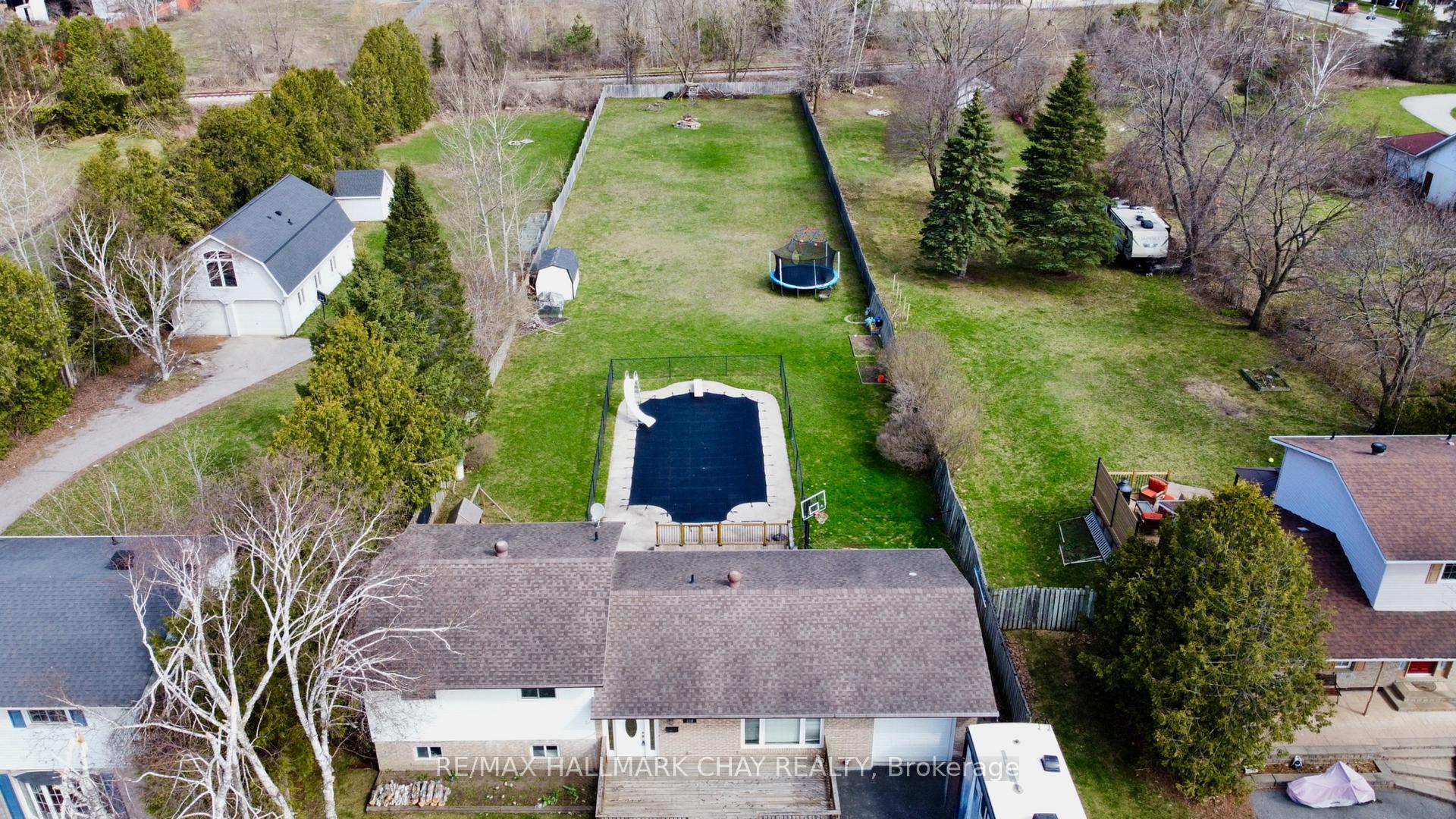 Photo 8 of 209 Phillips Street, Barrie, Ardagh — HOMEH