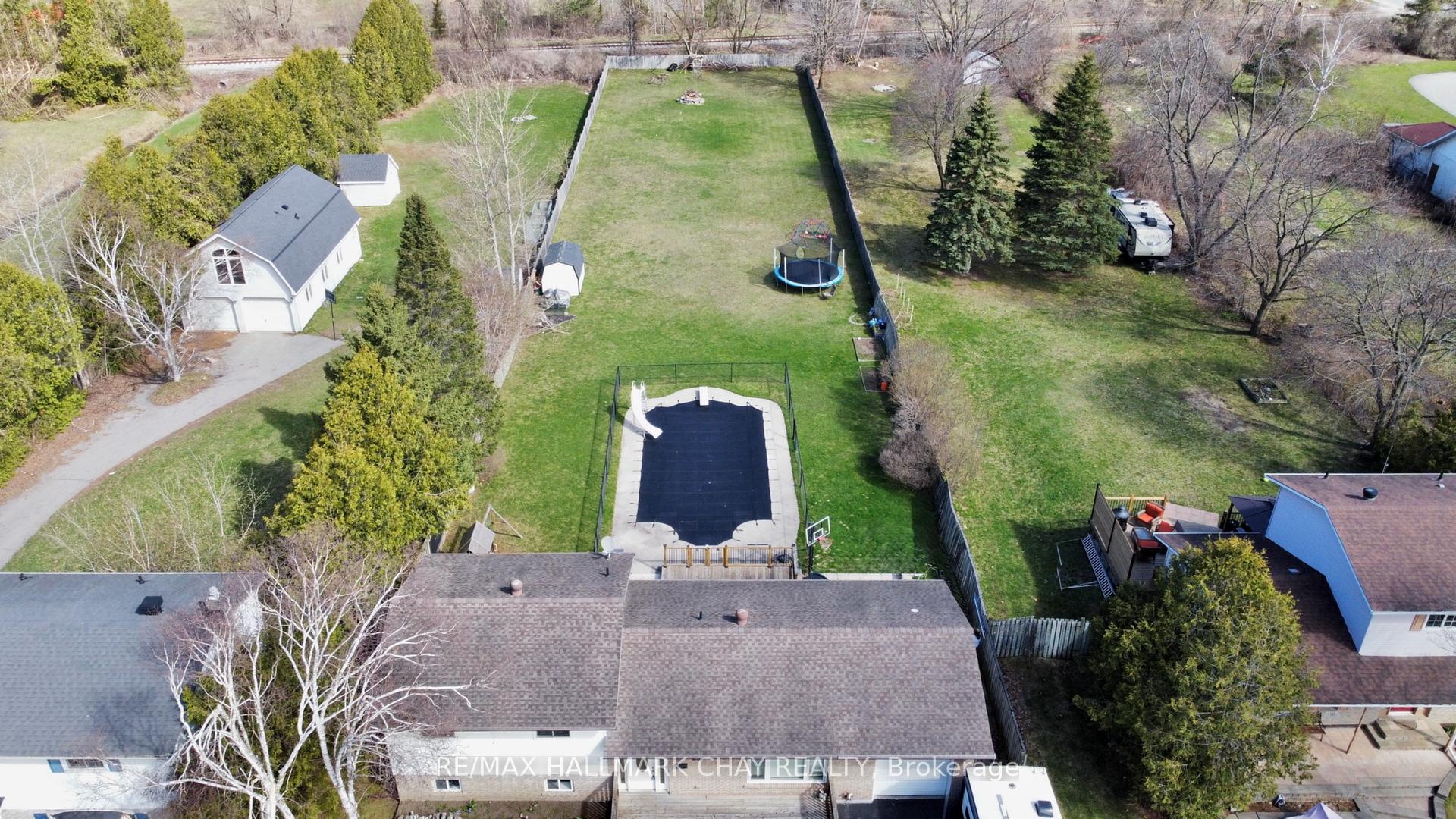 Photo 10 of 209 Phillips Street, Barrie, Ardagh — HOMEH
