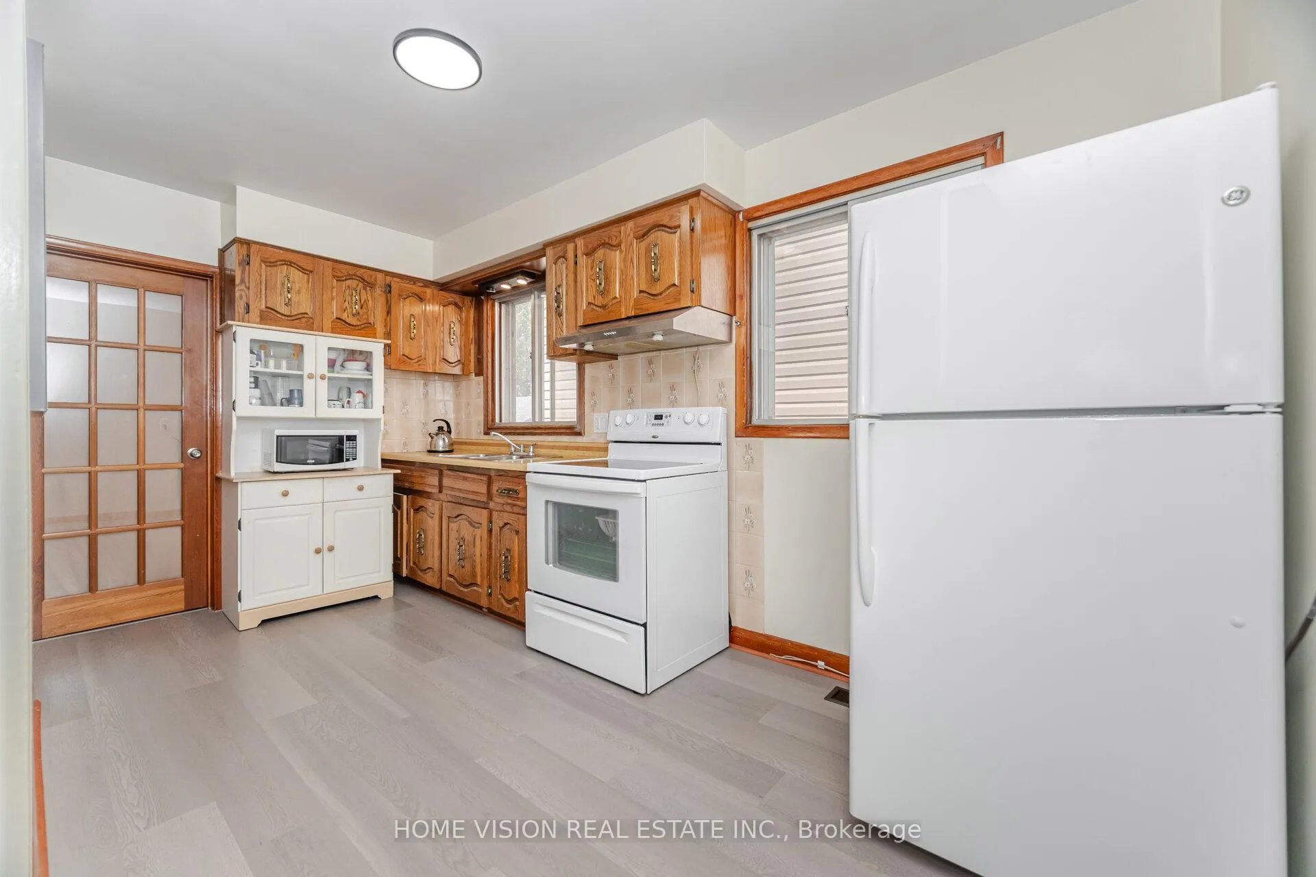 Photo 10 of 15 Adair Avenue N, Hamilton, McQuesten — HOMEH