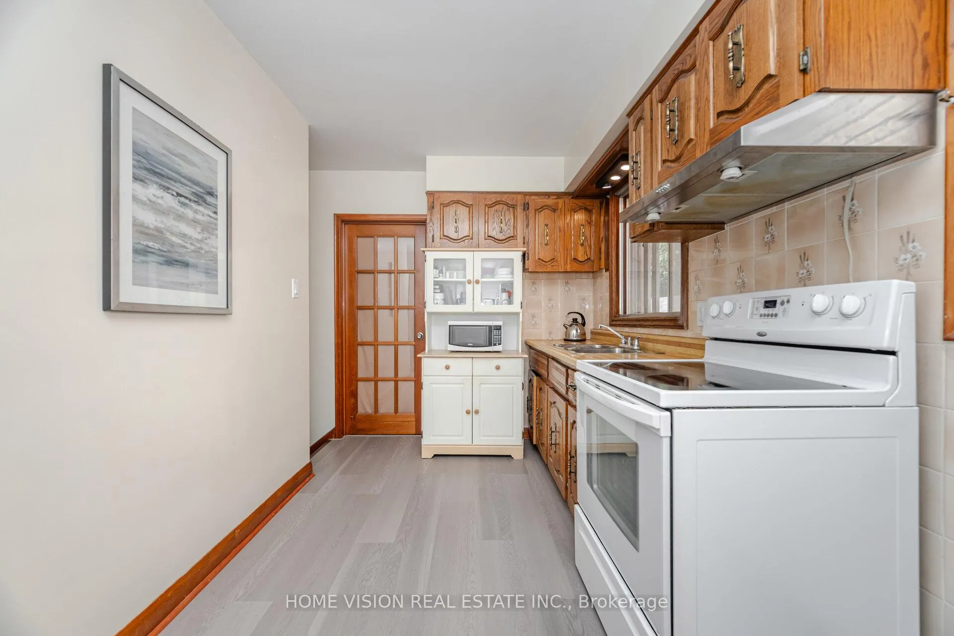 Photo 11 of 15 Adair Avenue N, Hamilton, McQuesten — HOMEH