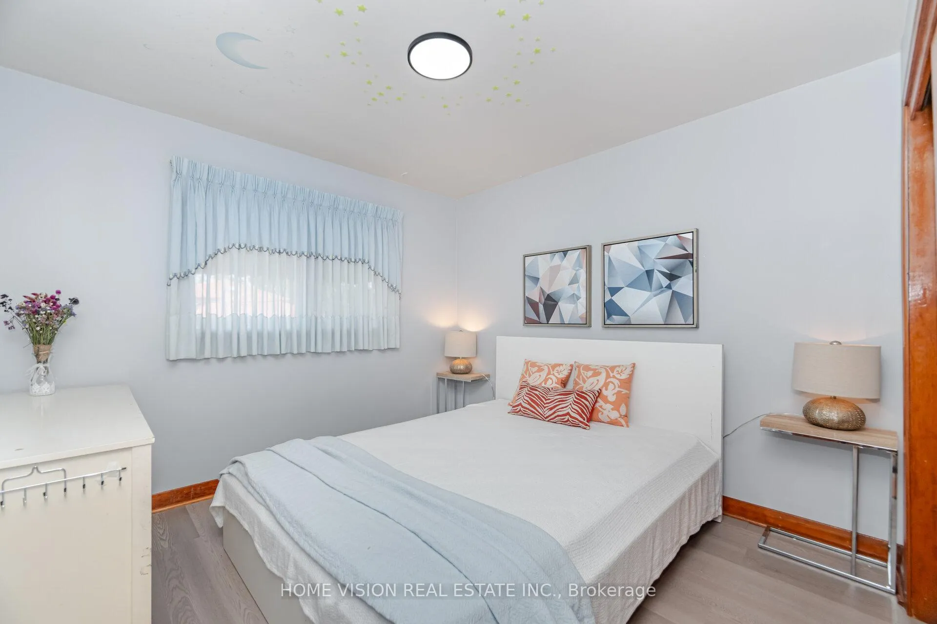 Photo 15 of 15 Adair Avenue N, Hamilton, McQuesten — HOMEH