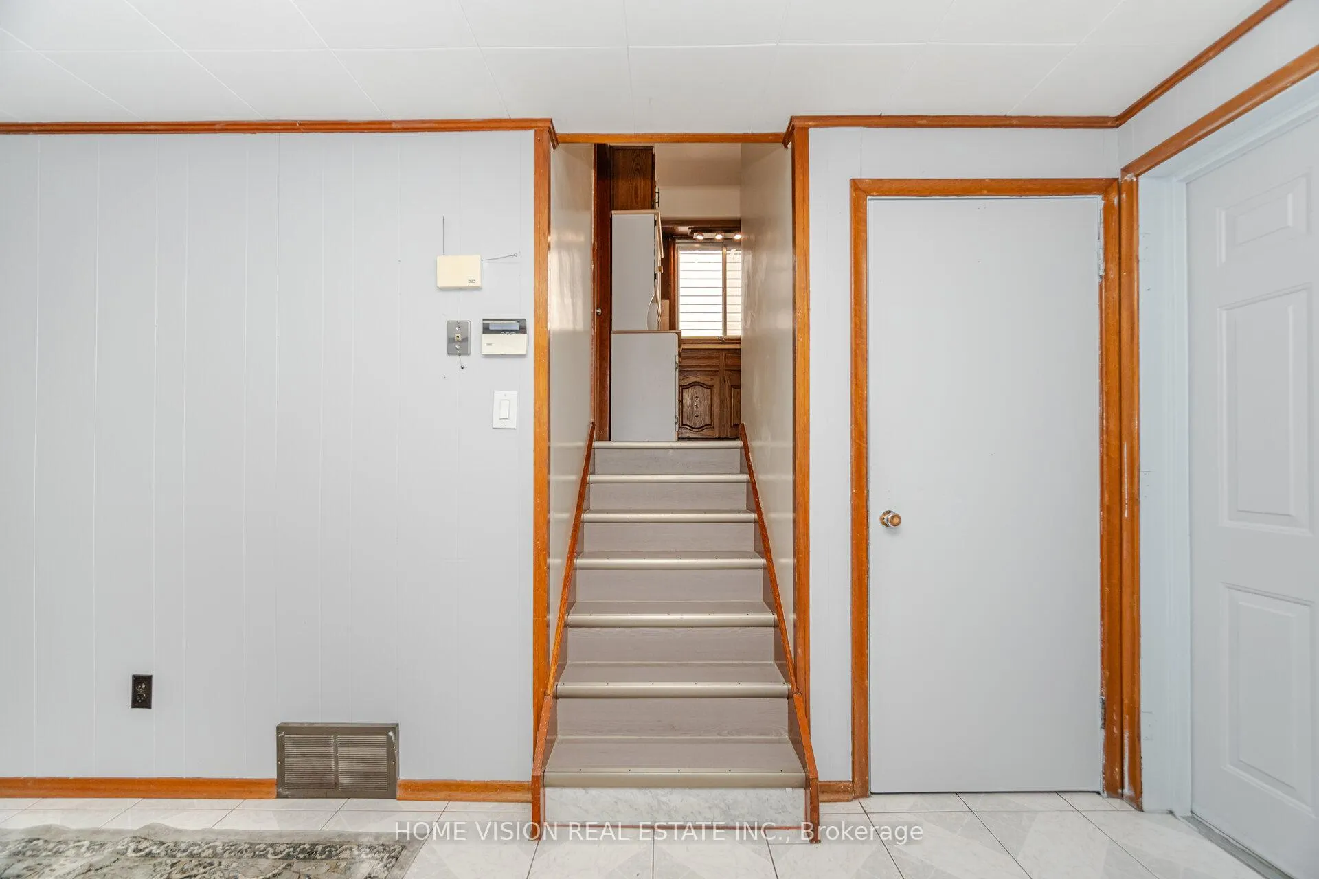 Photo 18 of 15 Adair Avenue N, Hamilton, McQuesten — HOMEH