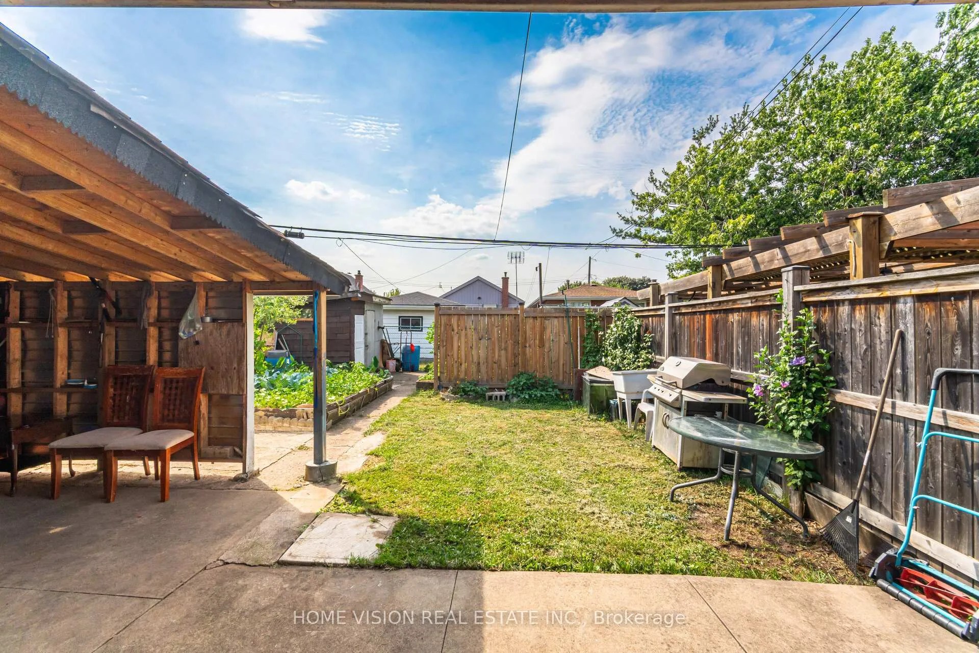 Photo 29 of 15 Adair Avenue N, Hamilton, McQuesten — HOMEH