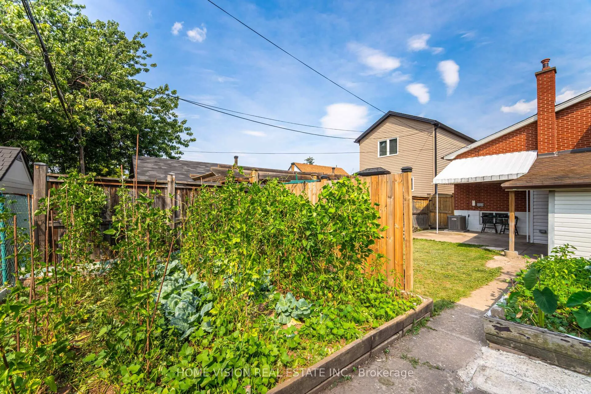 Photo 30 of 15 Adair Avenue N, Hamilton, McQuesten — HOMEH