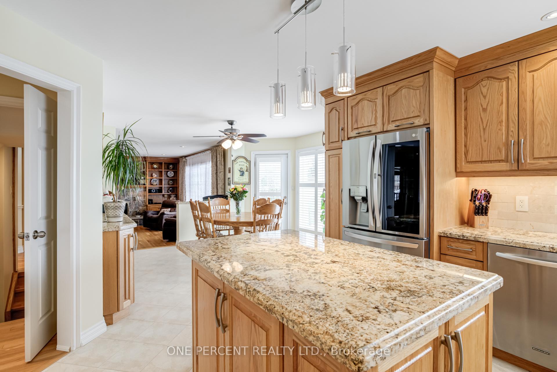 Photo 9 of 2301 Homer Drive, Burlington, Tyandaga — HOMEH