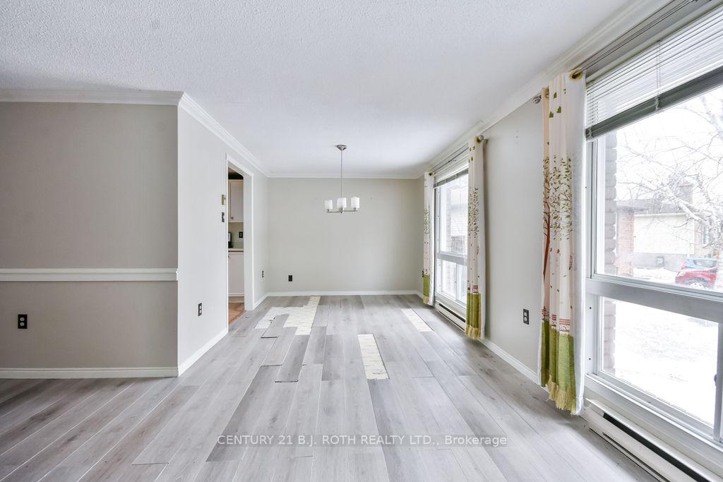 Photo 11 of 21 Wells Crescent, Barrie, Sunnidale — HOMEH