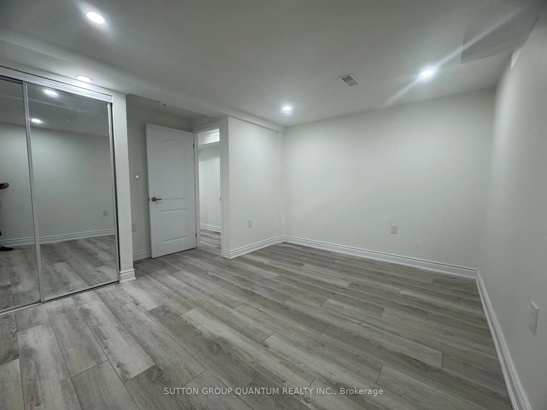 Photo 10 of Unit Basement, 136 Atkins Circle, Brampton, Northwood Park — HOMEH