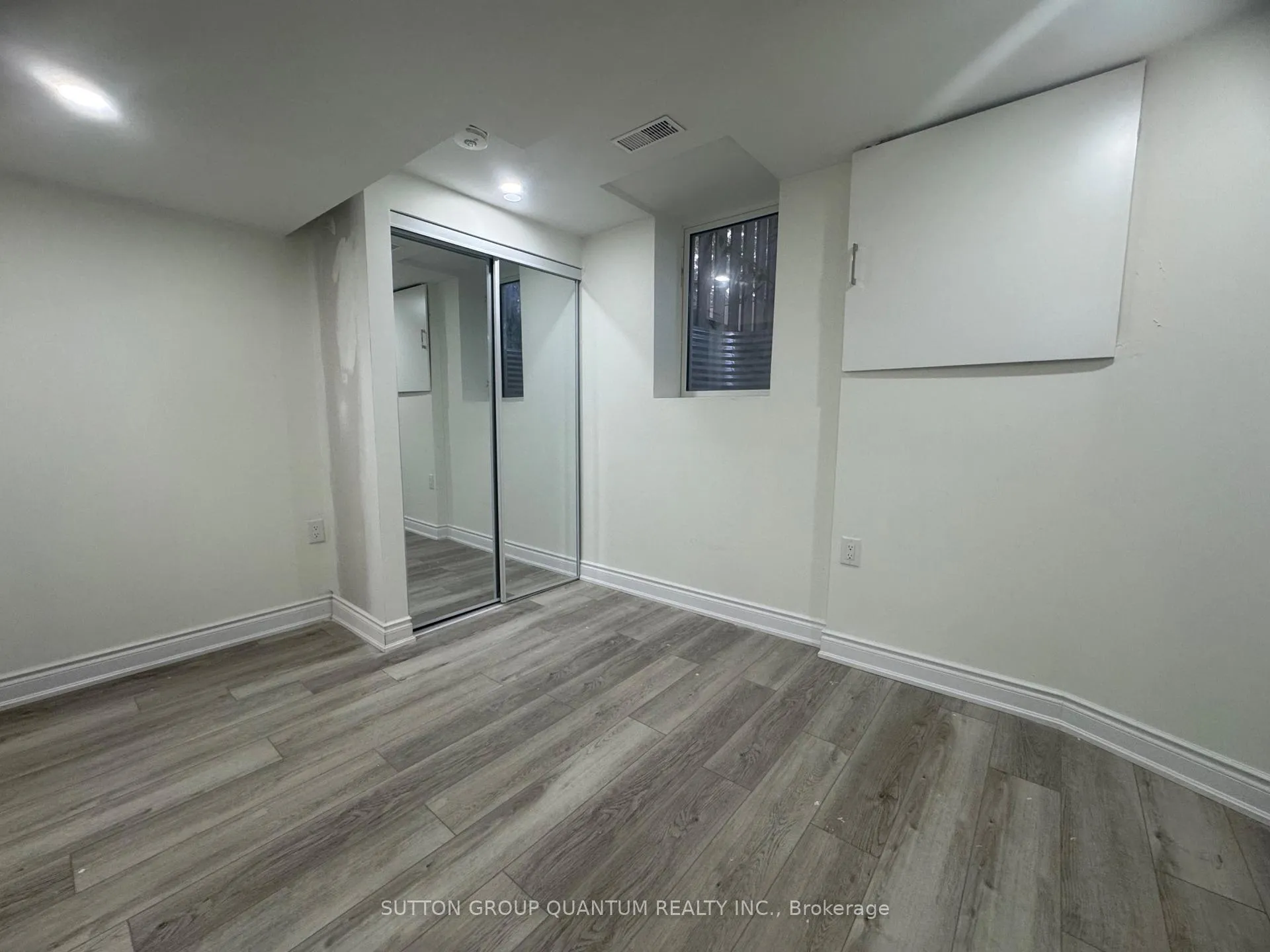 Photo 15 of Unit Basement, 136 Atkins Circle, Brampton, Northwood Park — HOMEH