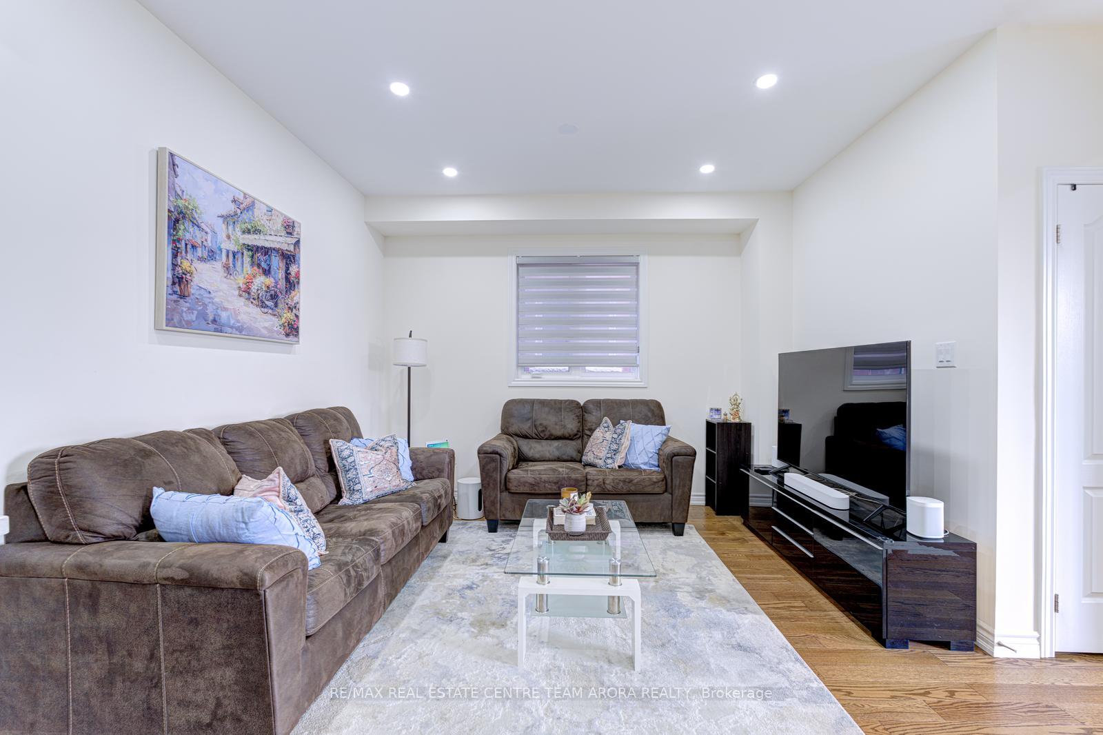 Photo 9 of 59 Allegro Drive, Brampton, Credit Valley — HOMEH