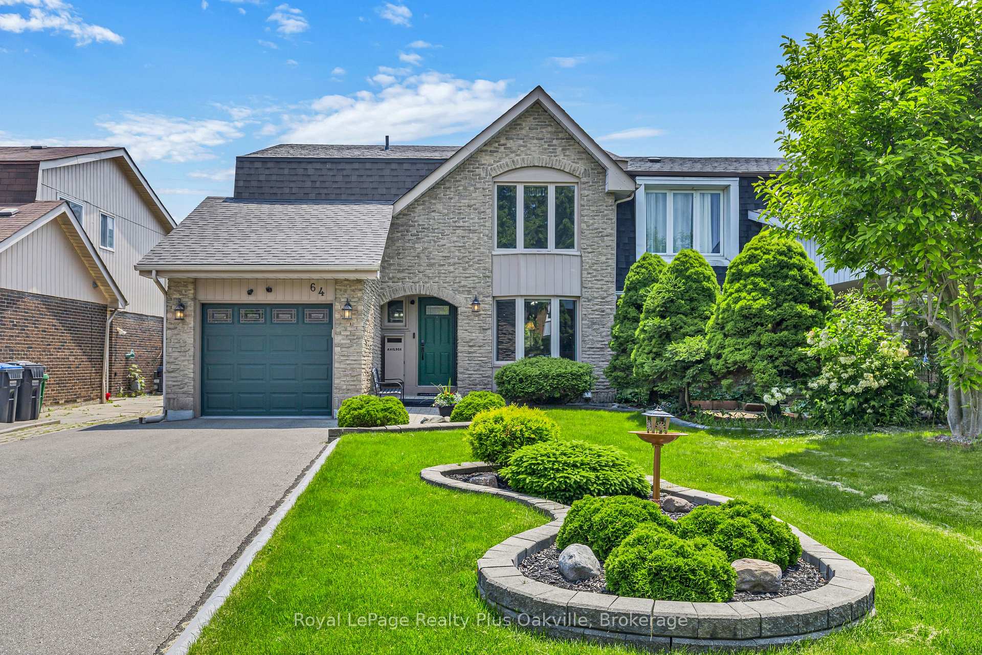 Photo 1 of 64 Lamont Place, Brampton, Westgate — HOMEH