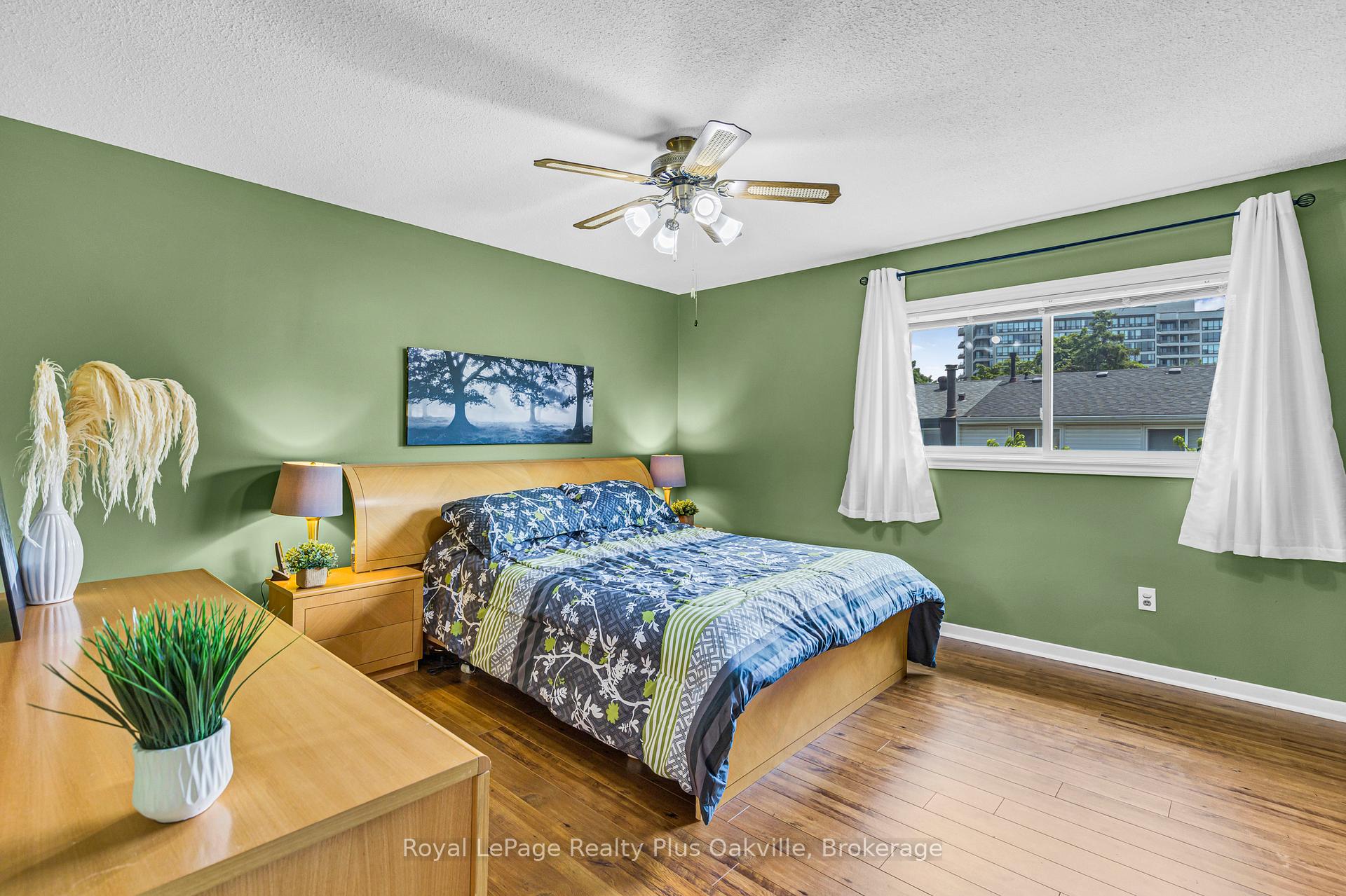 Photo 5 of 64 Lamont Place, Brampton, Westgate — HOMEH