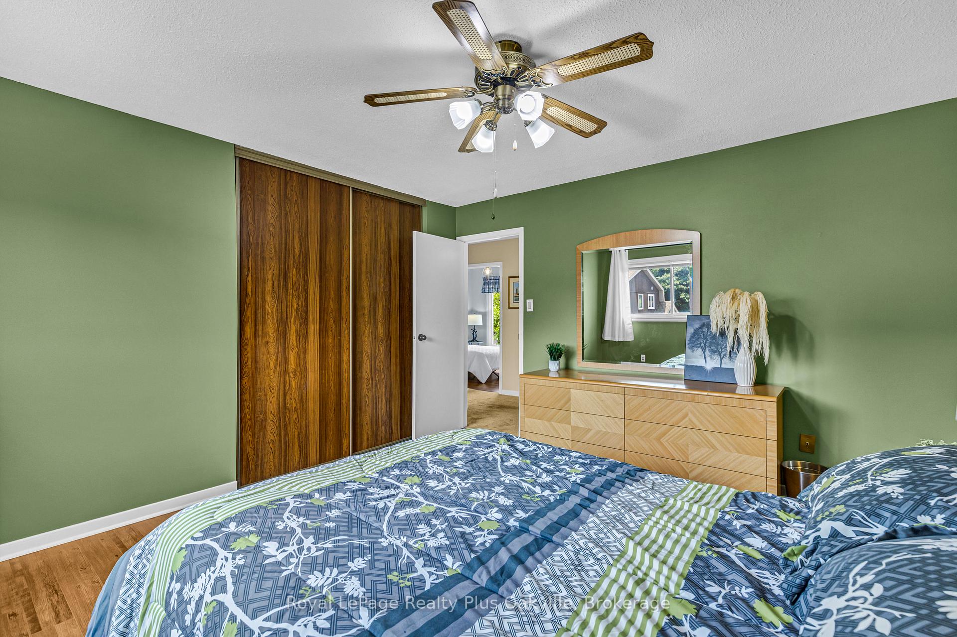 Photo 10 of 64 Lamont Place, Brampton, Westgate — HOMEH
