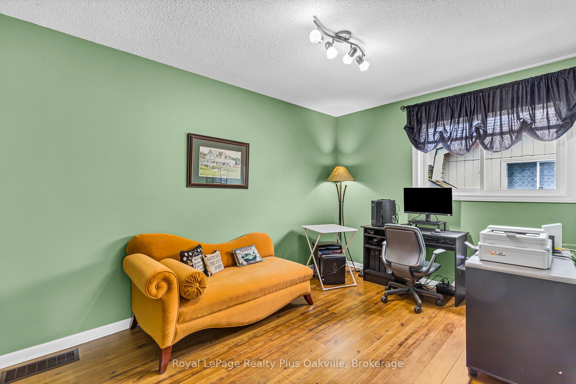 Photo 16 of 64 Lamont Place, Brampton, Westgate — HOMEH